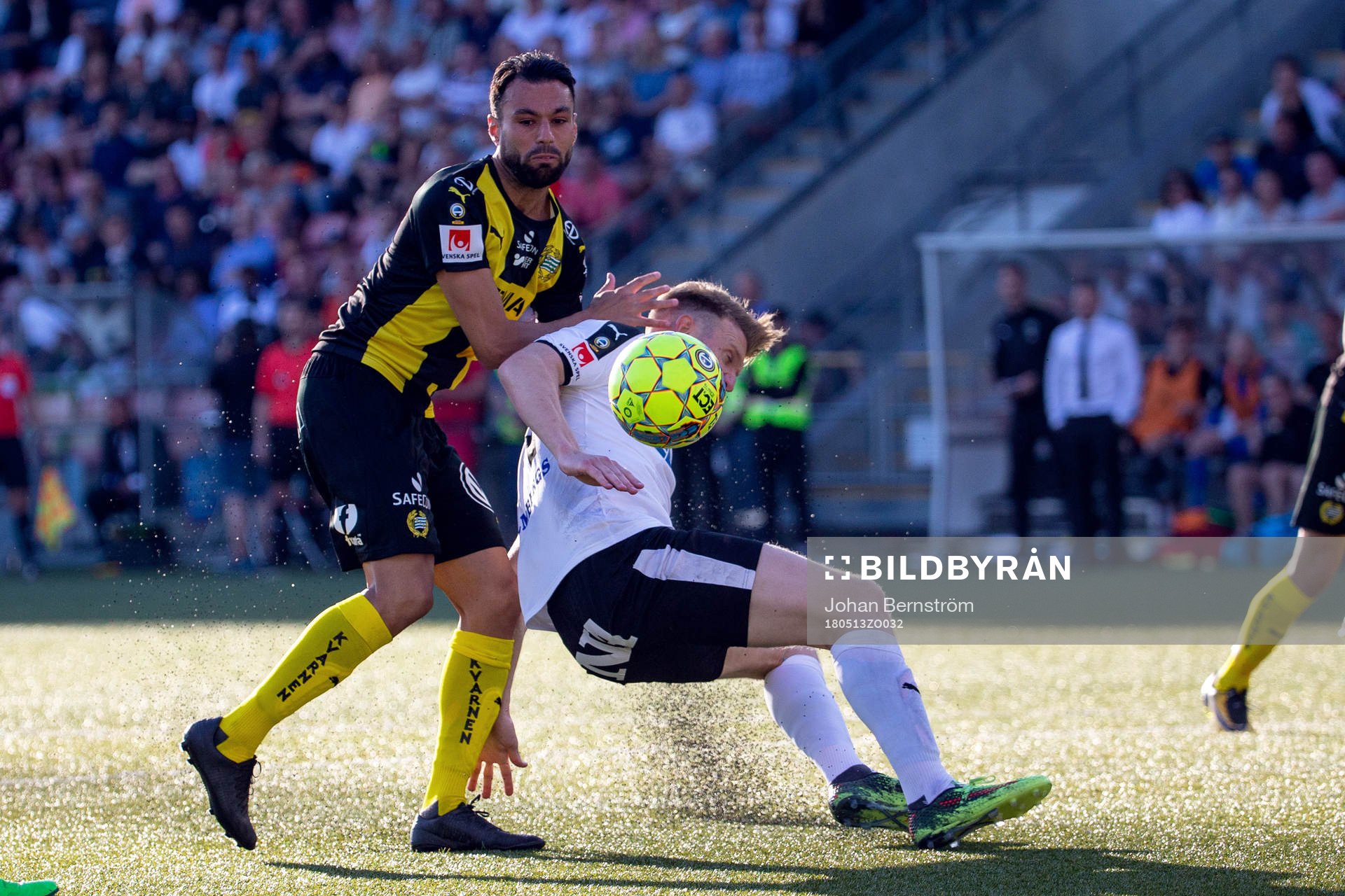 Hammarbys Imad Khalili och Örebros Michael Almebäck