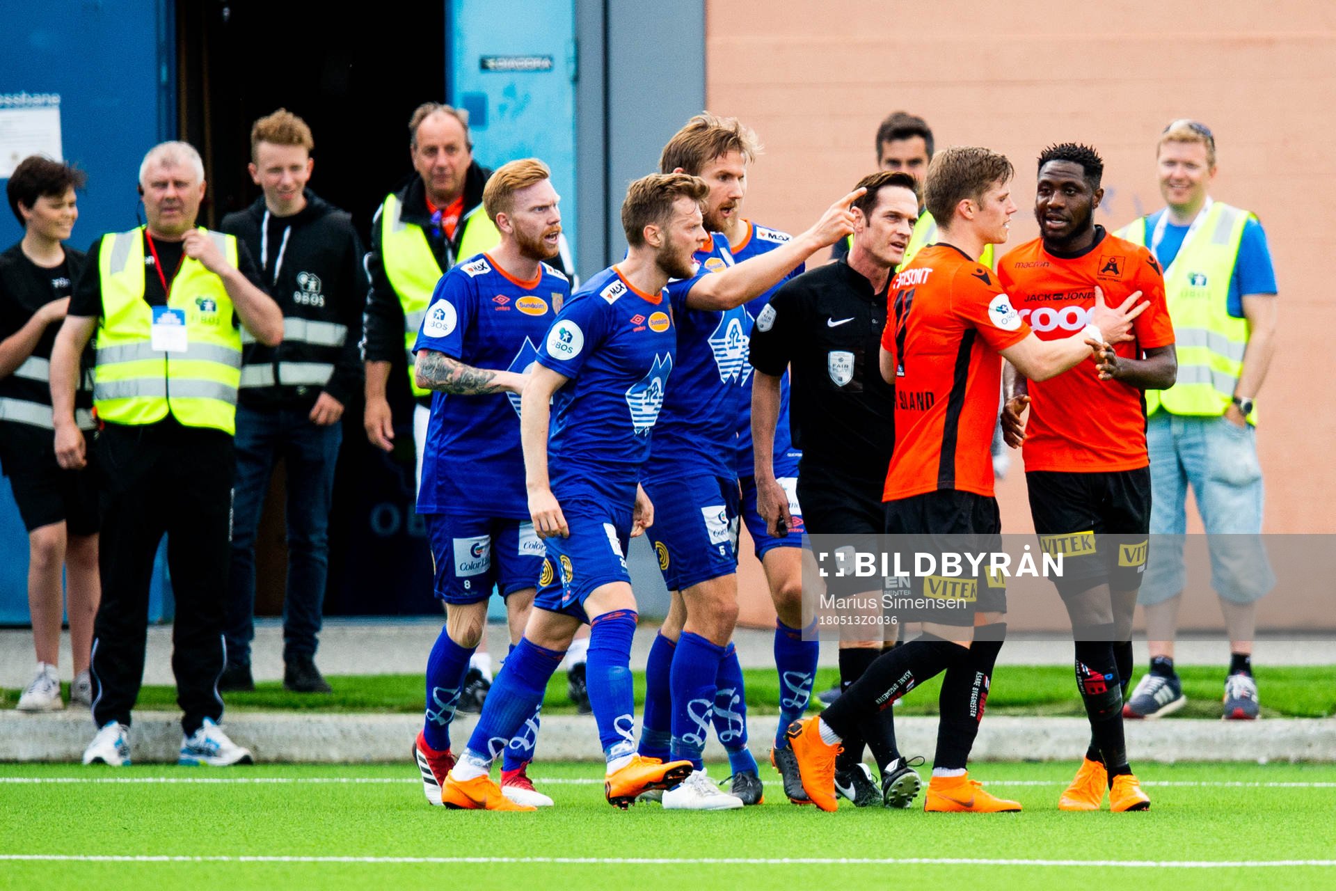Players of Aalesund react