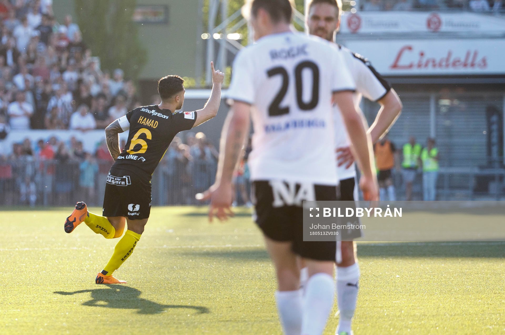 Hammarbys Jiloan Hamad gör 1-2 och jublar