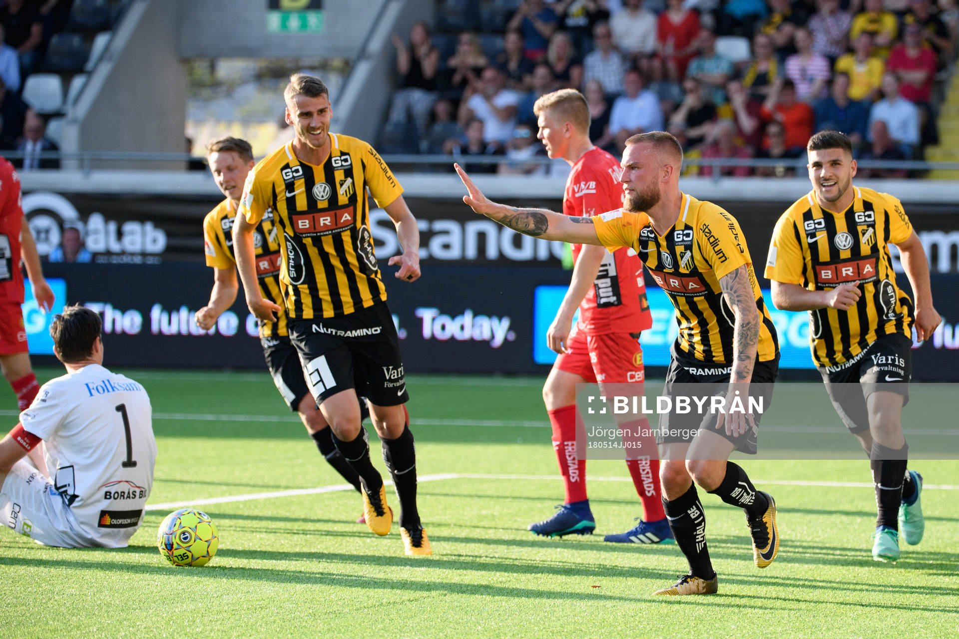 Häckens Alexander Faltsetas jublar