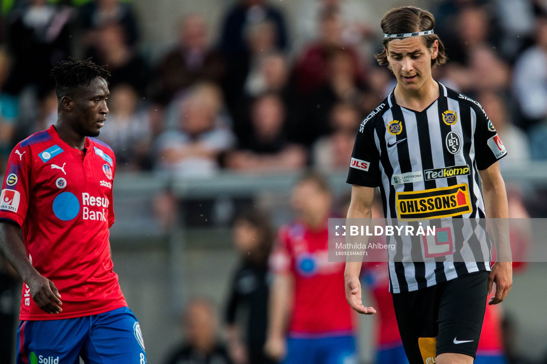 Helsingborgs Mamudu Moro och Landskronas Adi Nalic deppar