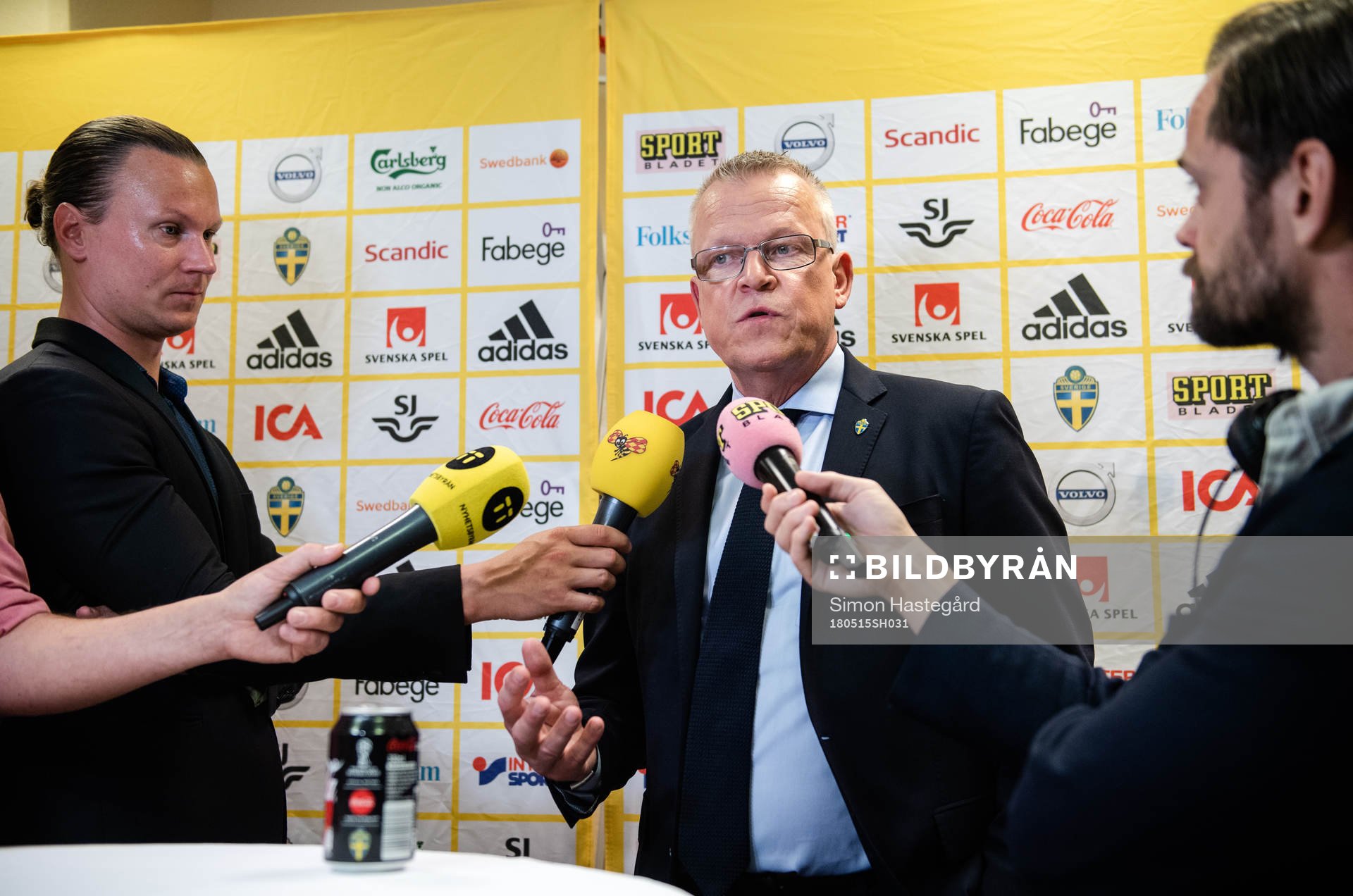 Sveriges förbundskapten Janne Andersson intervjuas av media under en presskonferens anordnad av svenska fotbollförbundet den 15 maj 2018 i Stockholm.
