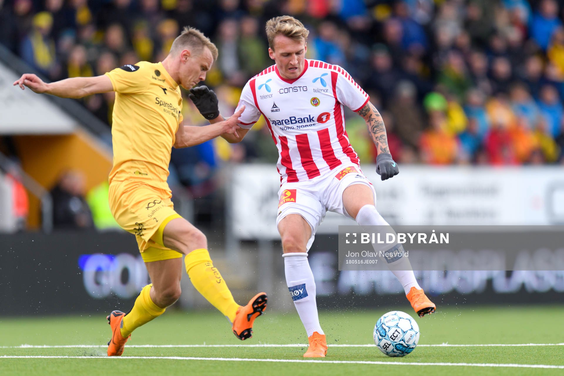 Marius Lode of Bodø/Glimt and Runar Espejord of Tromsø
