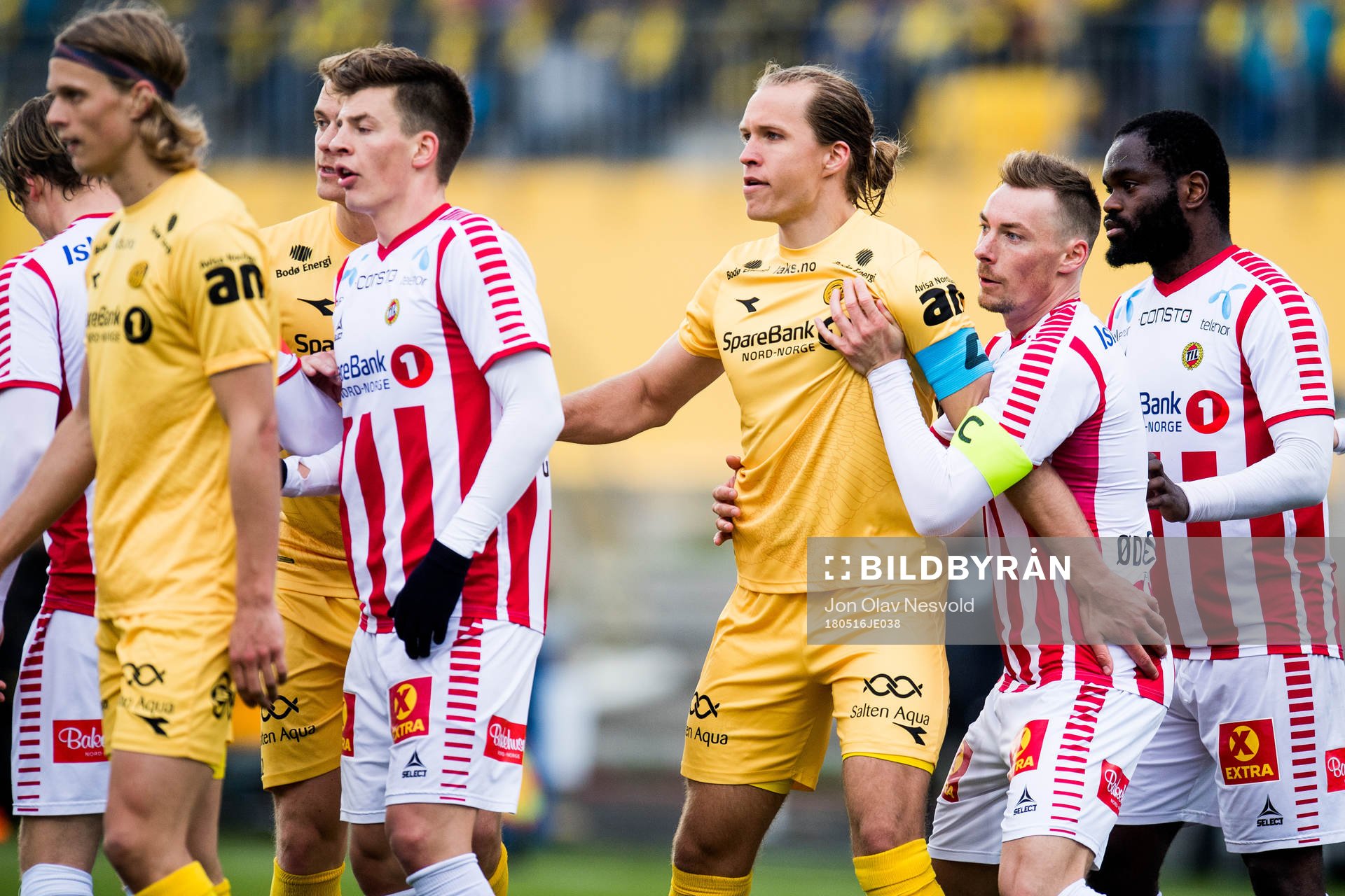 Martin Bjørnbak of Bodø/Glimt and Magnar Ødegaard of