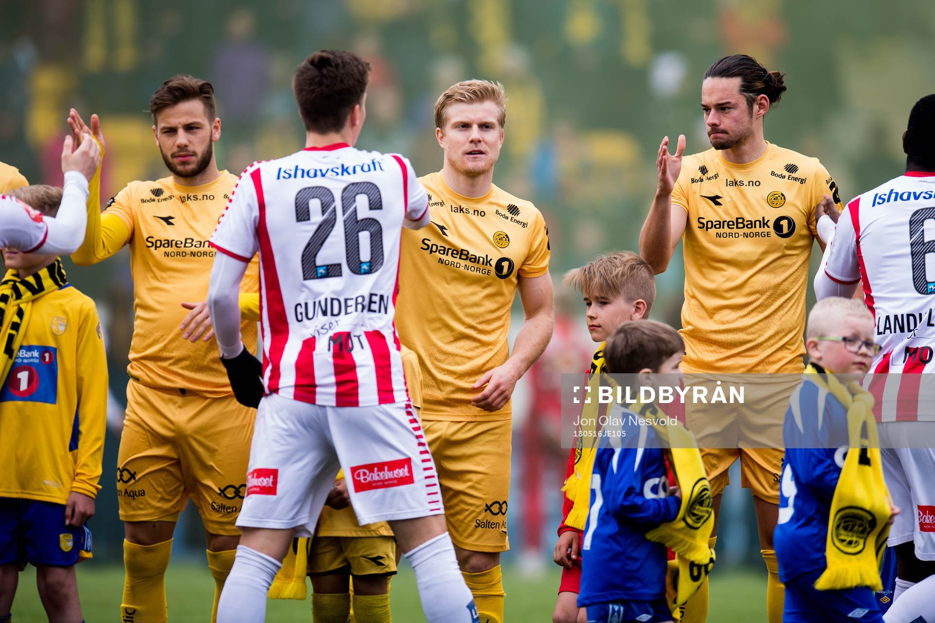 The players greet each other