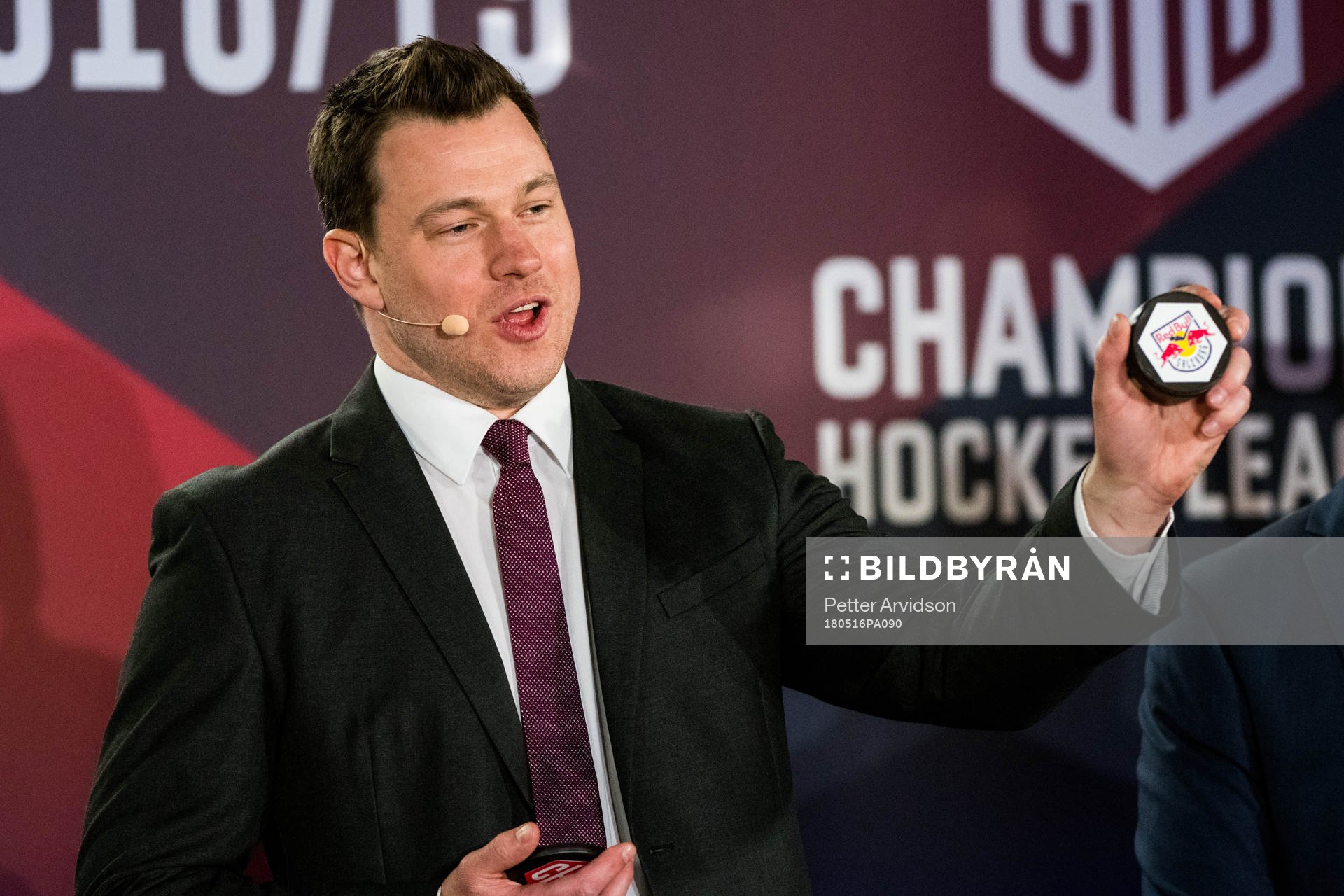 Andrew Lord tränare för Cardiff Devils drar Redbull