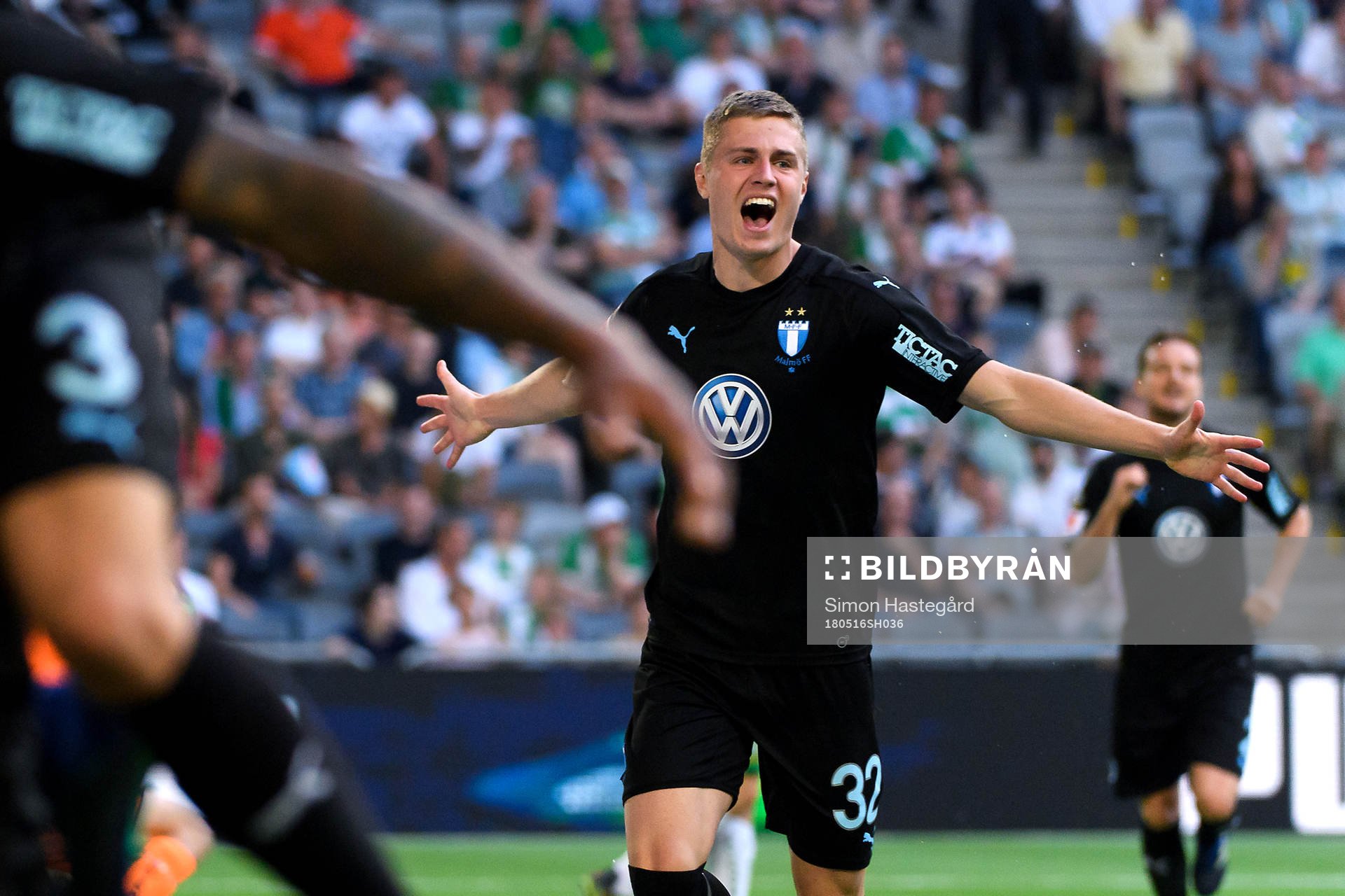 Malmö FFs Mattias Svanberg jublar