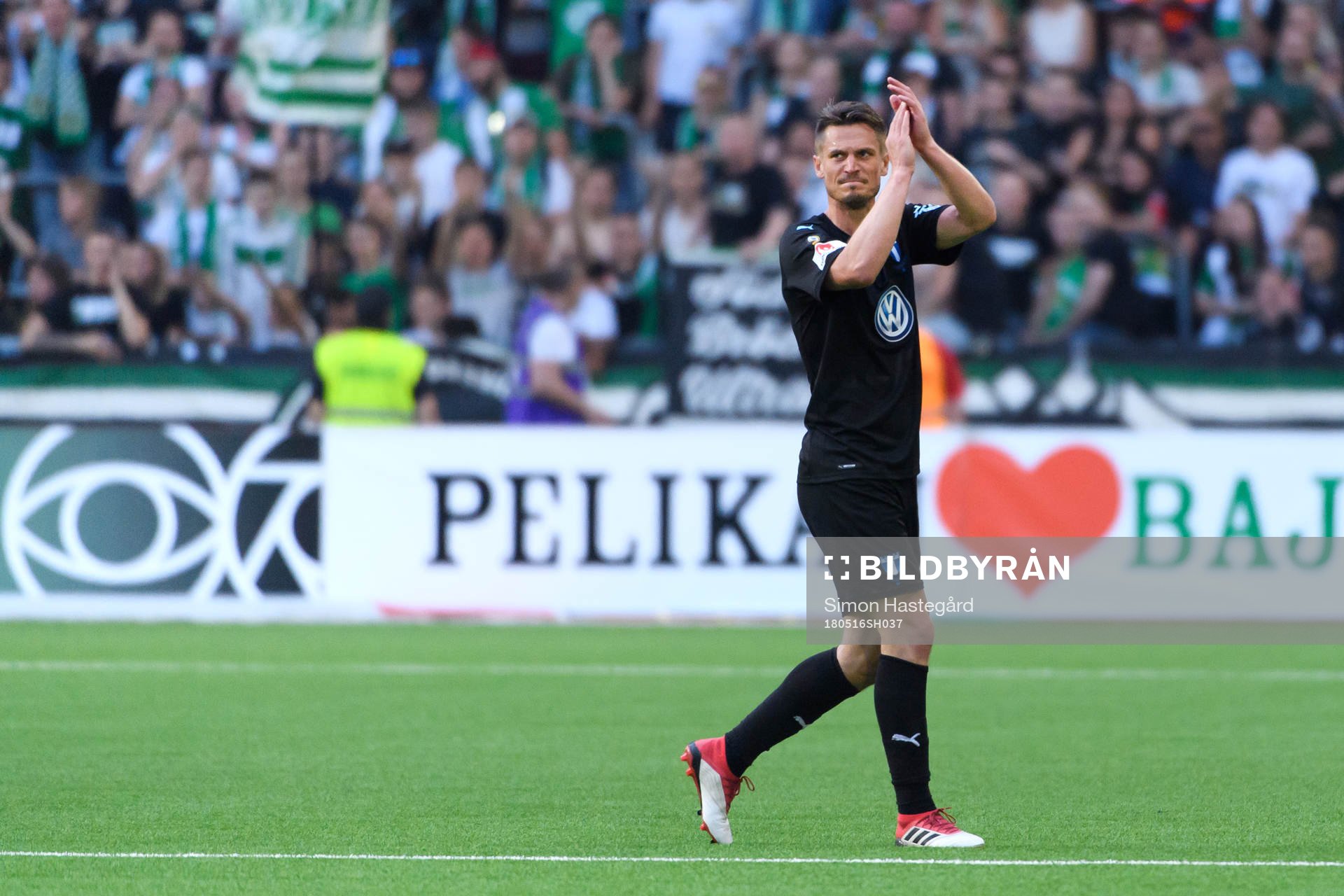Malmö FFs Markus Rosenberg byts ut under fotbollsmatchen i allsvenskan mellan Hammarby och Malmö FF den 16 maj 2018 i Stockholm.