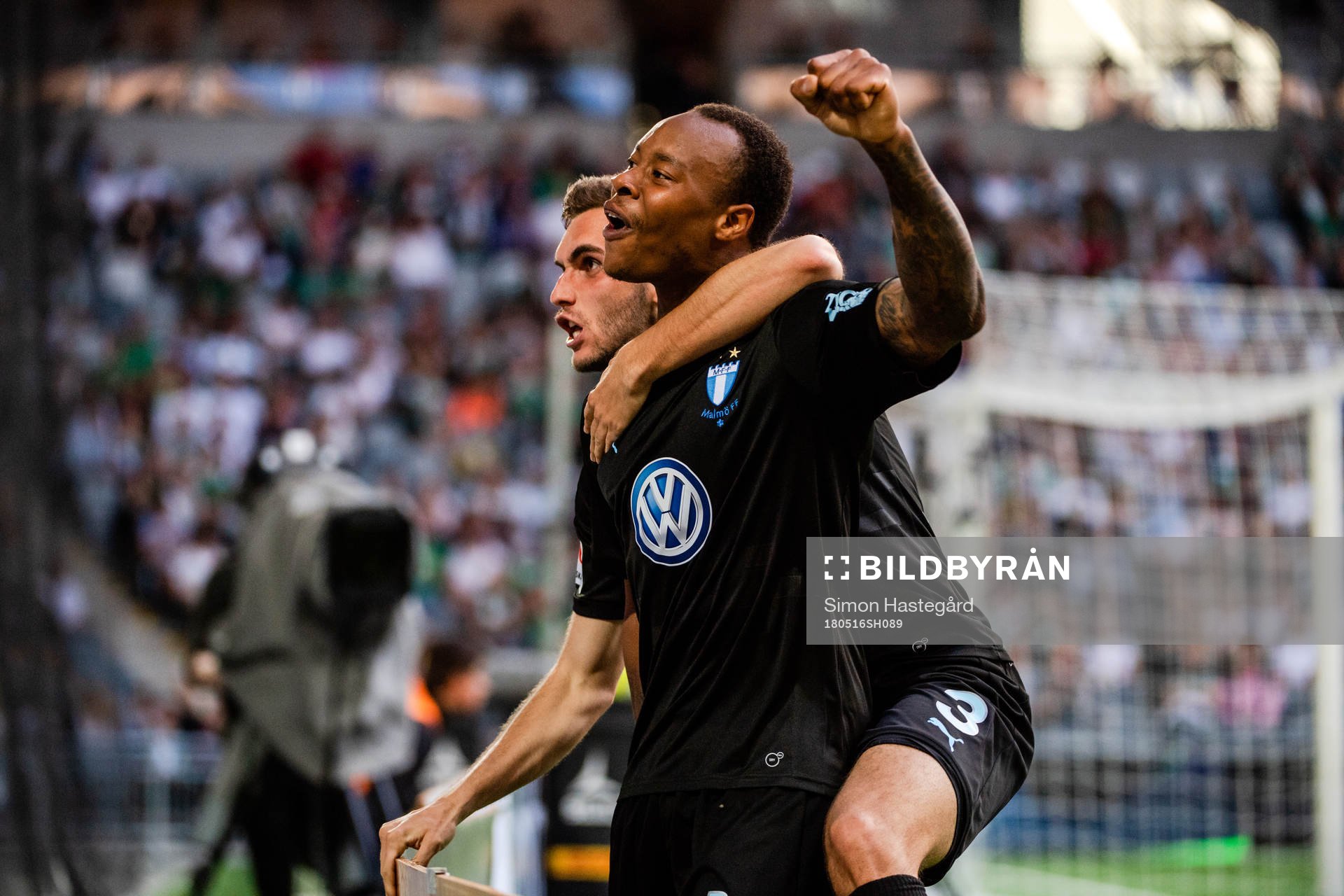 Malmö FFs Carlos Strandberg jublar