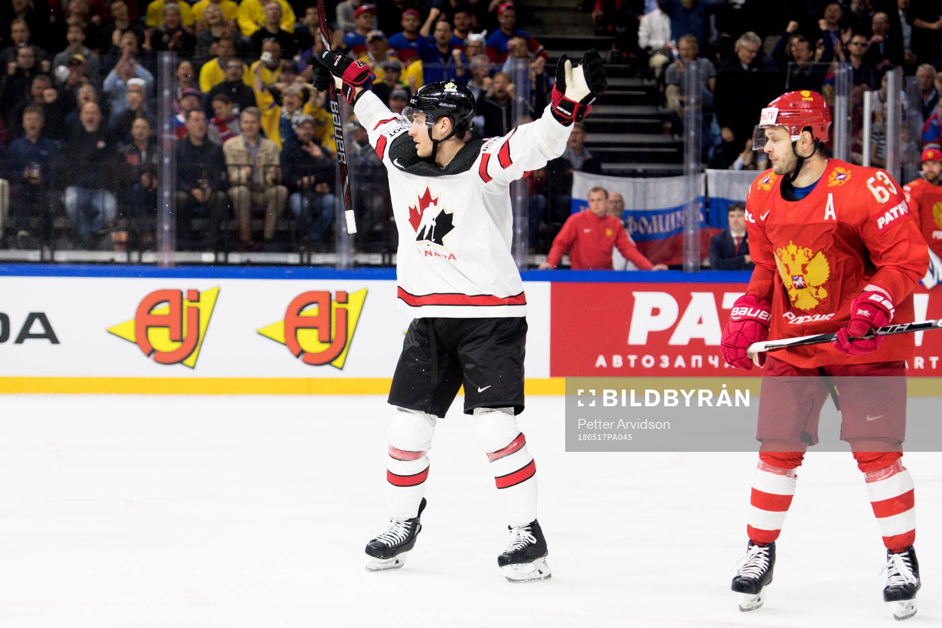 Kanadas Kyle Turris jublar