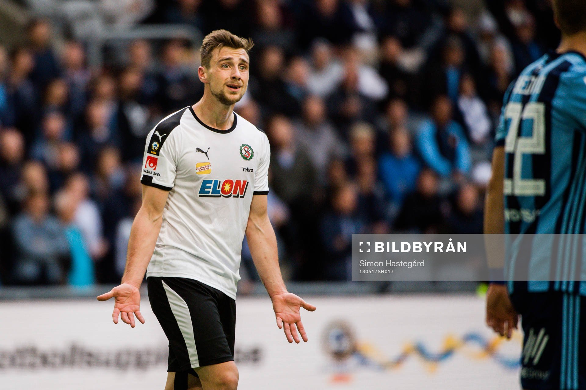 Örebros Filip Rogic deppar