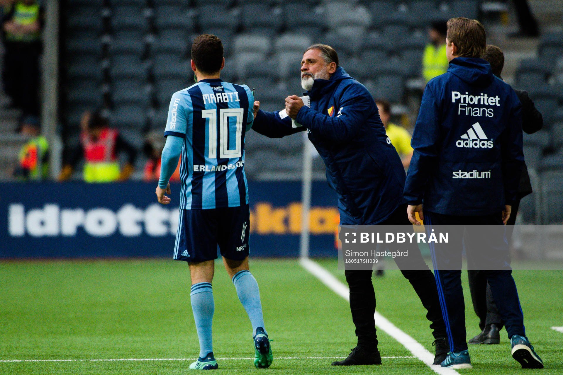 Djurgårdens Kerim Mrabti och tränare Özcan Melkemichel