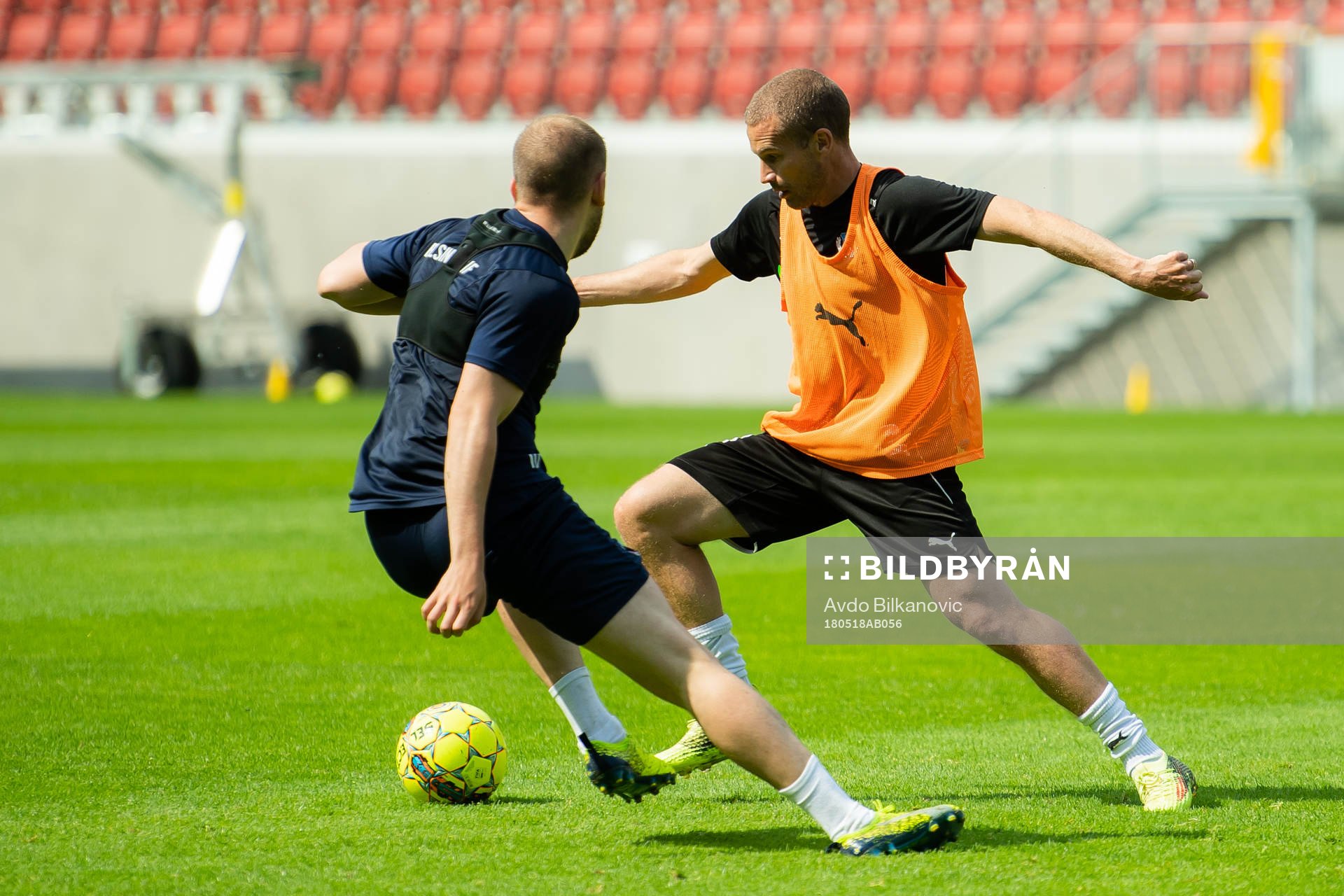 Helsingborgs Darjan Bojanic och assisterande tränare Christofer Andersson under fotbollsträning med Helsingborg den 28 maj 2018 Helsingborg.