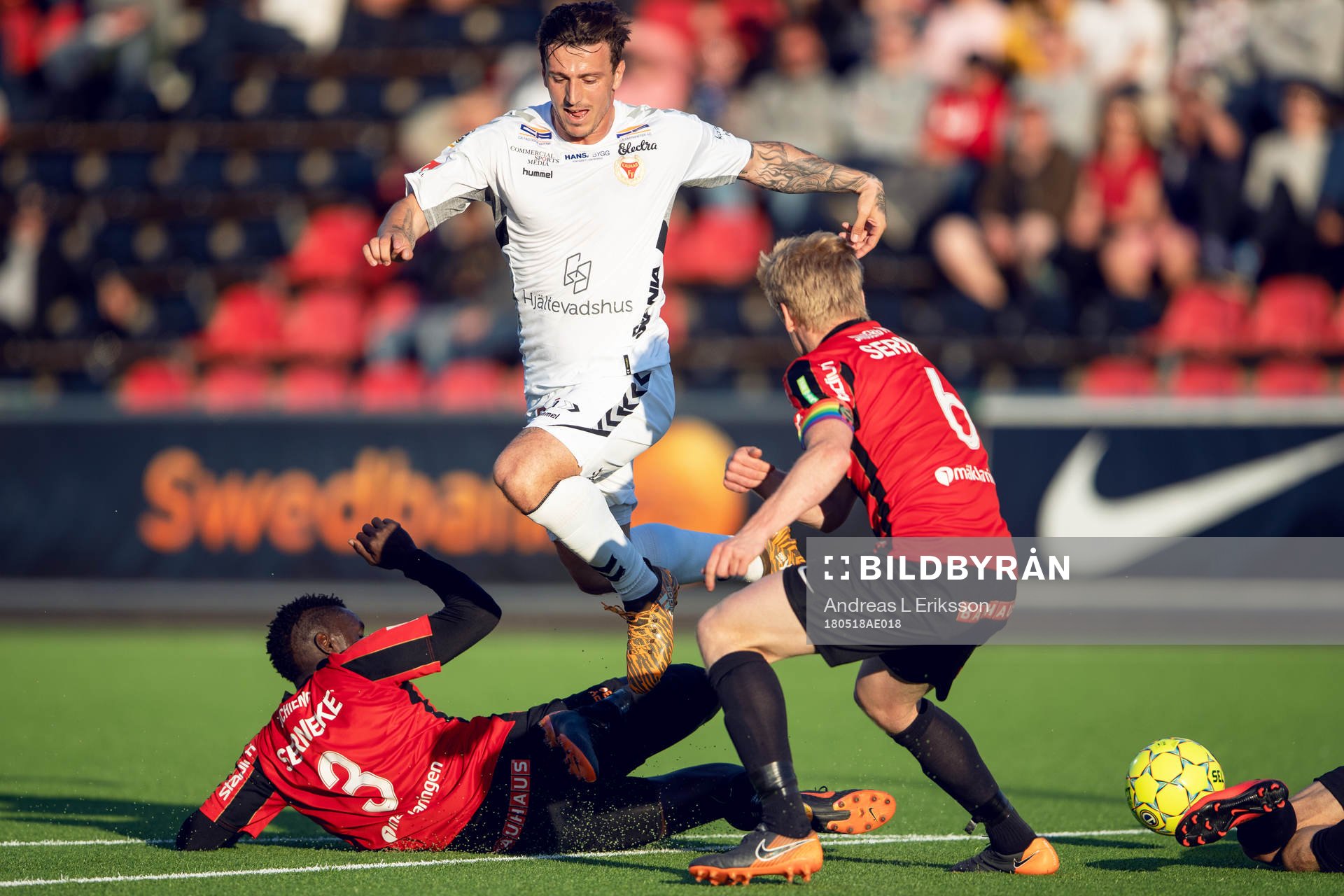 Kalmars Erton Fejzullahu och Brommapojkarnas David Ochieng