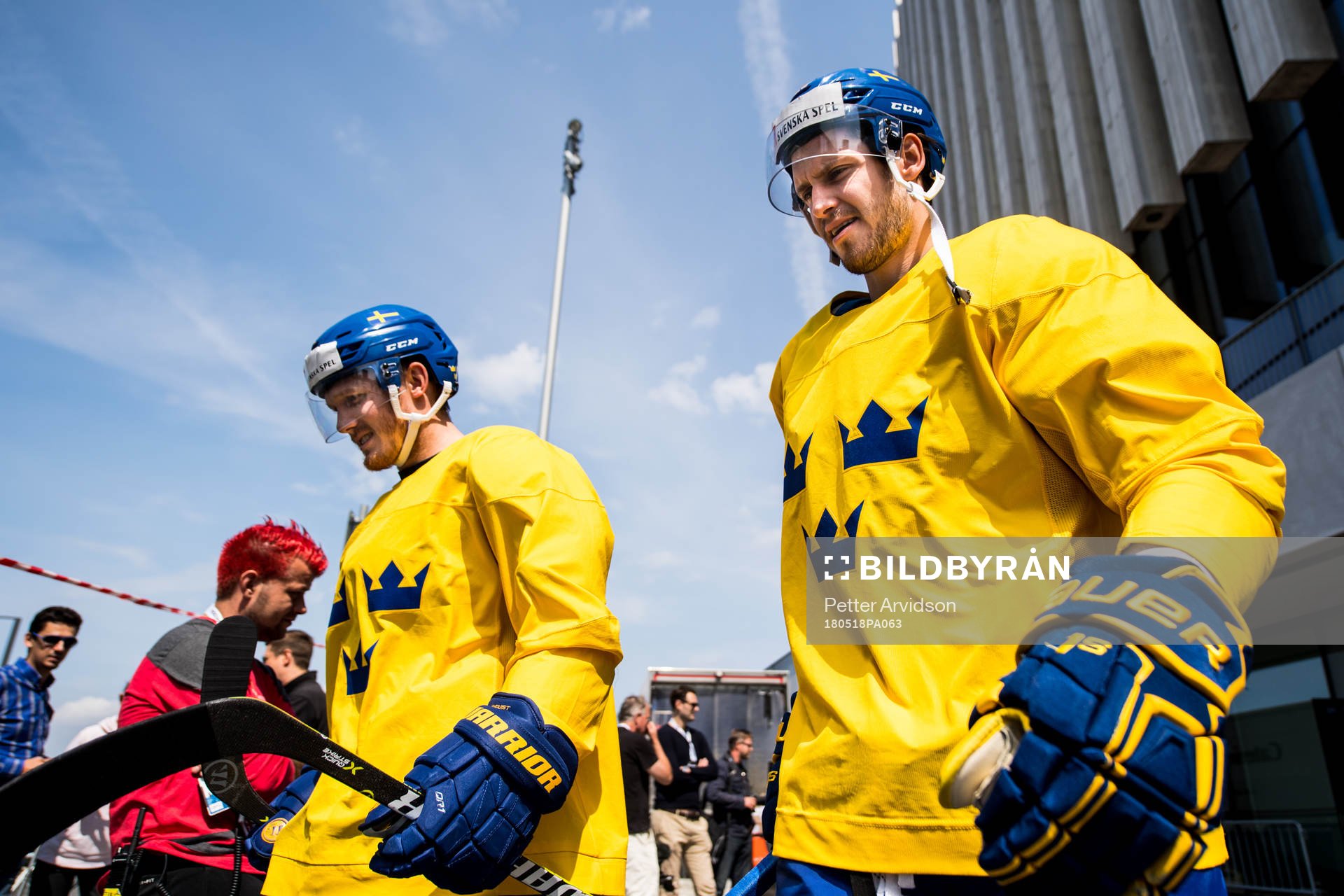 Sveriges Gustav Nyquist och Oliver Ekman Larsson anländer