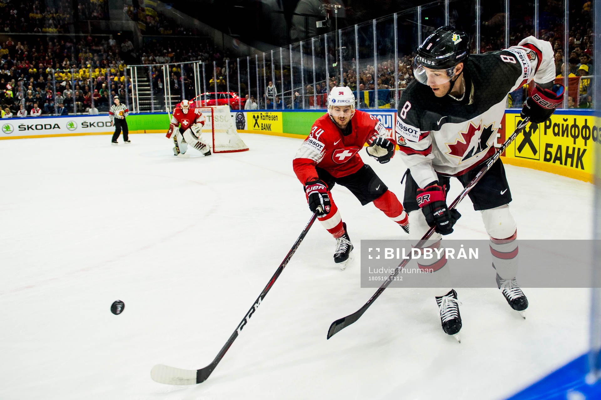 Schweiz Dean Kukan och Kanadas Kyle Turris
