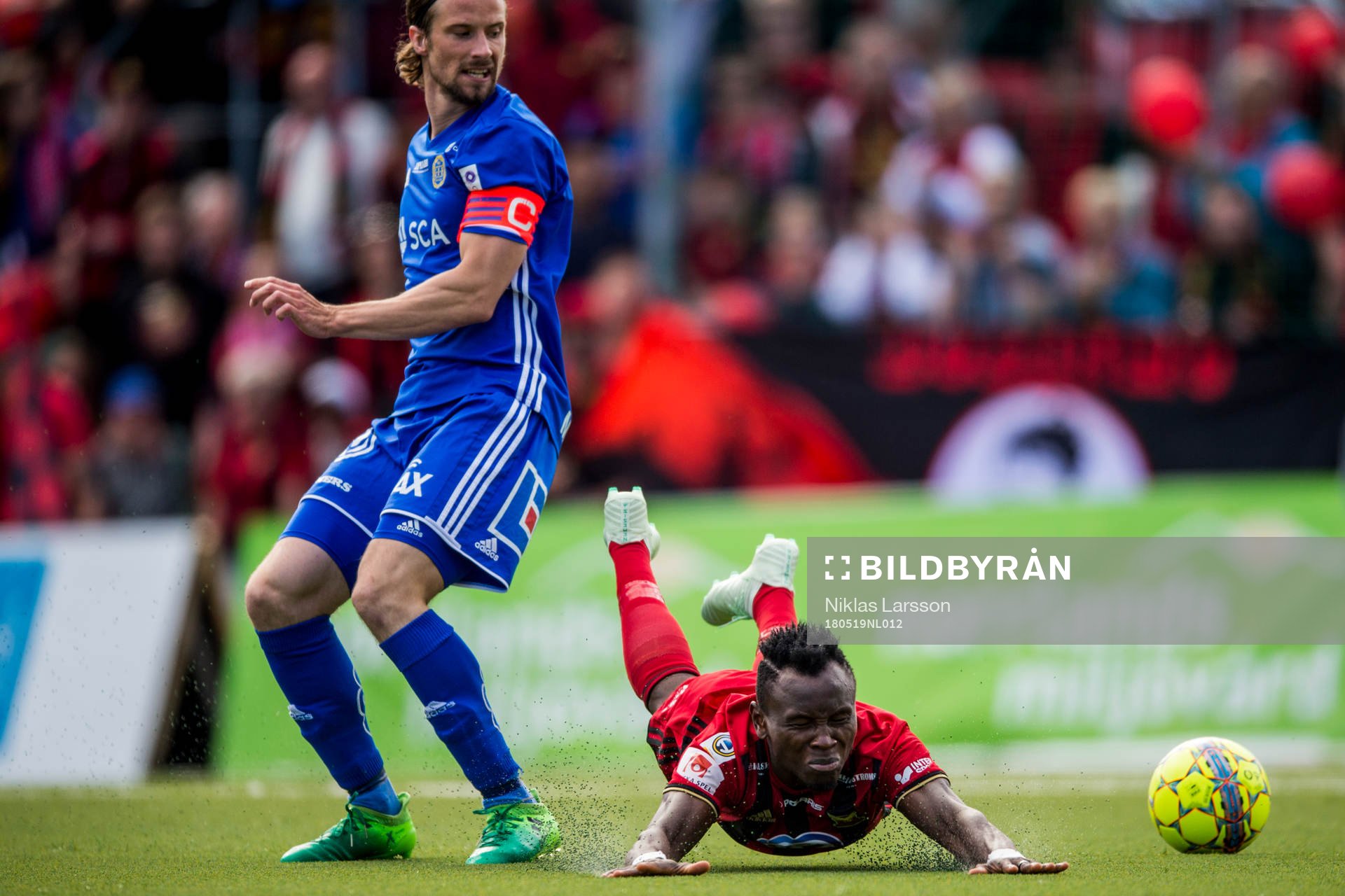 Sundsvalls Linus Hallenius och Östersunds Samuel Mensiro