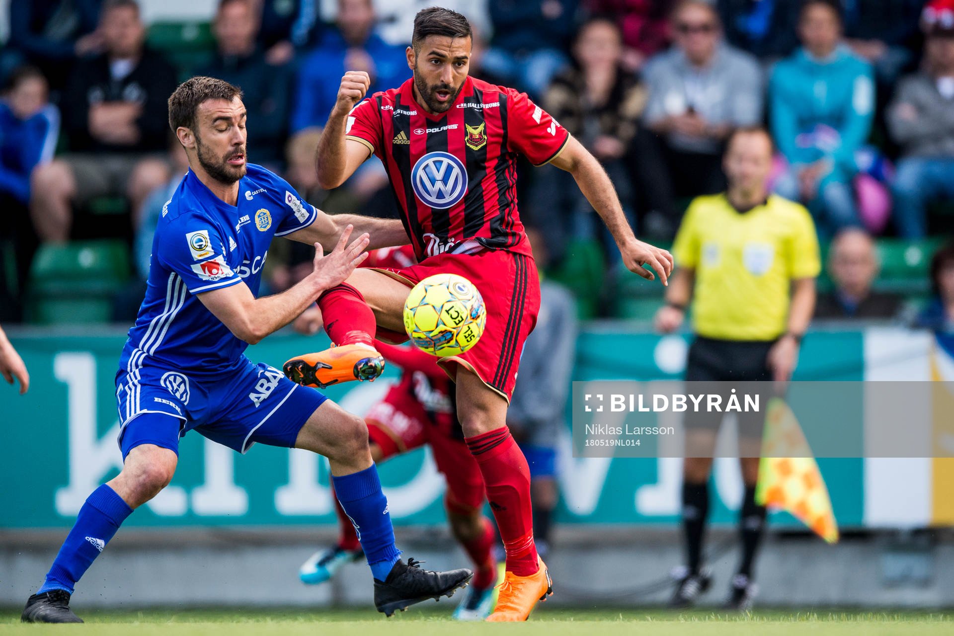 Sundsvalls Carlos Gracia och Östersunds Saman Ghoddos