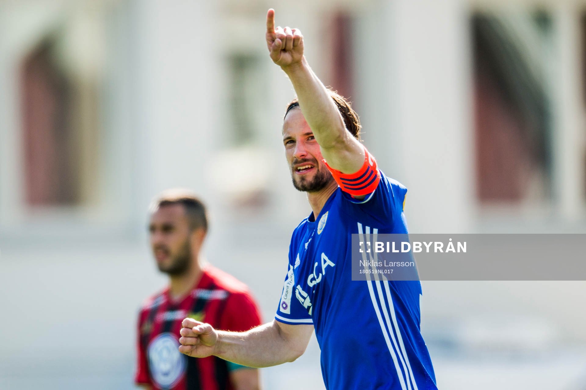Sundsvalls Linus Hallenius jublar feter 1-2 målet