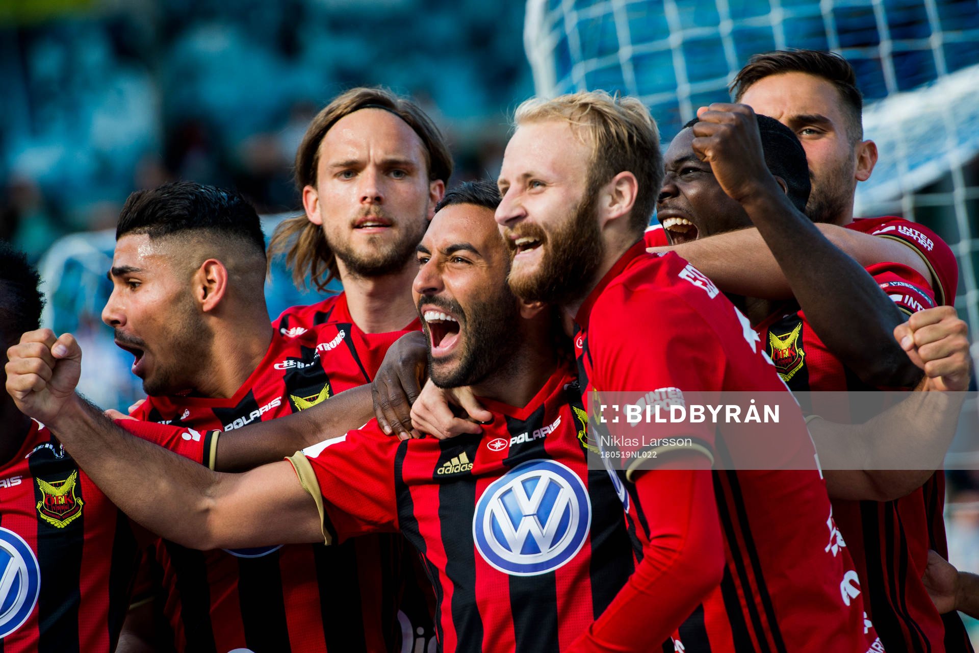 Östersunds Saman Ghoddos jublar