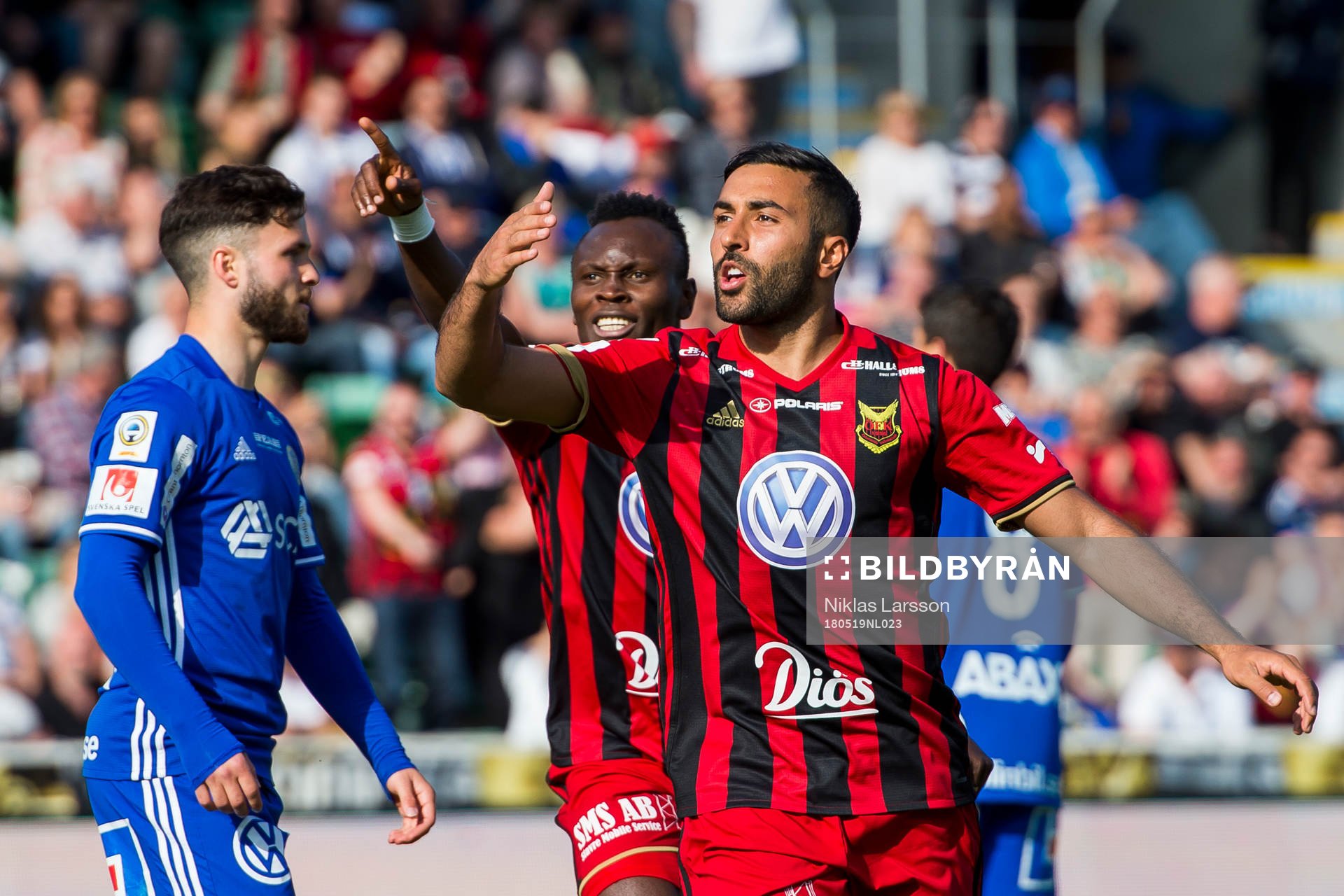 Östersunds Saman Ghoddos jublar