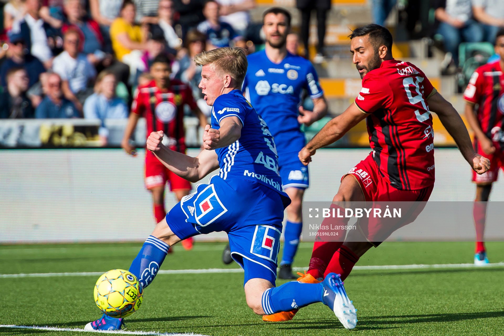 Östersunds Saman Ghoddos gör 1-3 målet och Sundsvalls