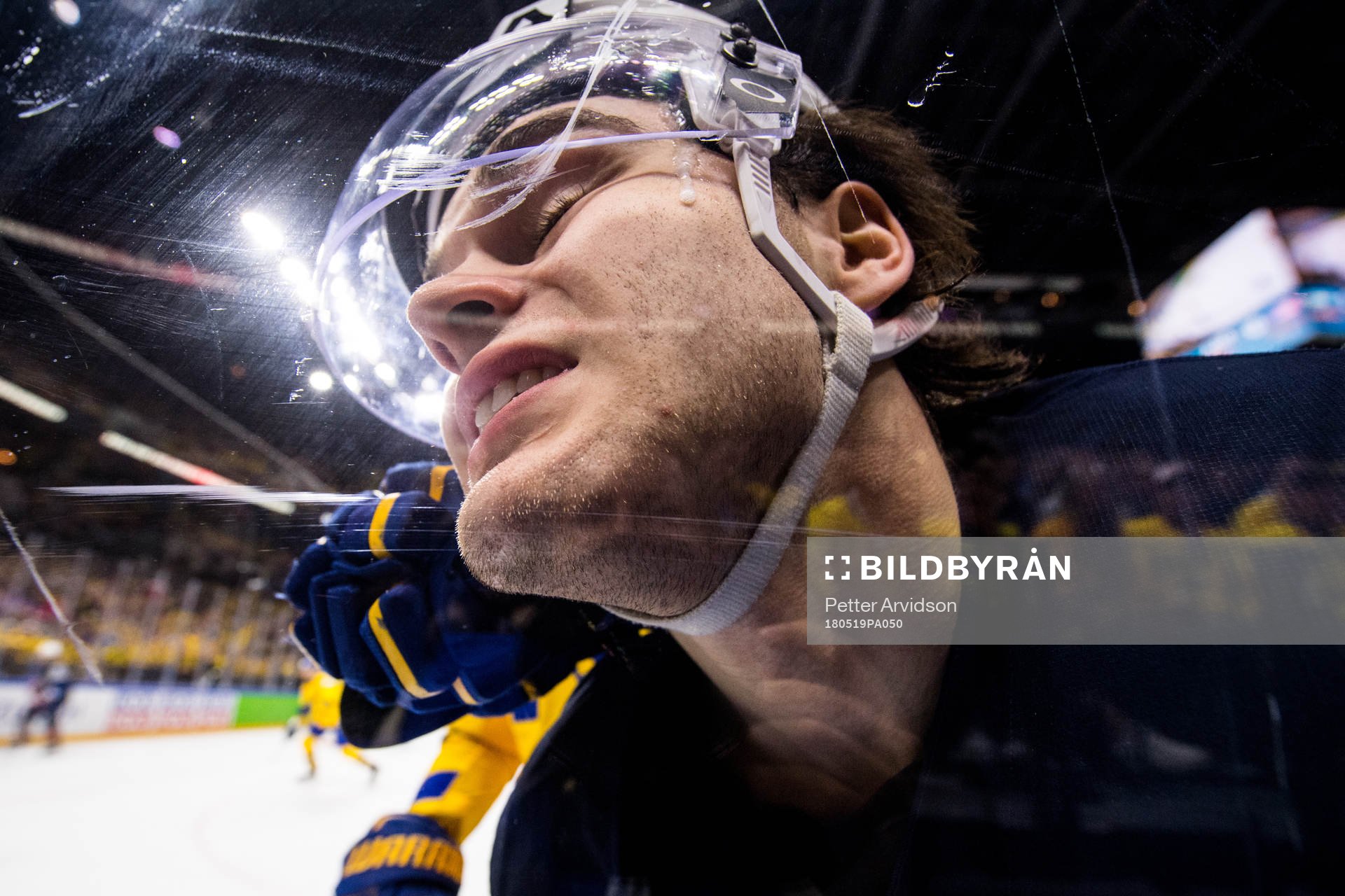 s Alex DeBrincat