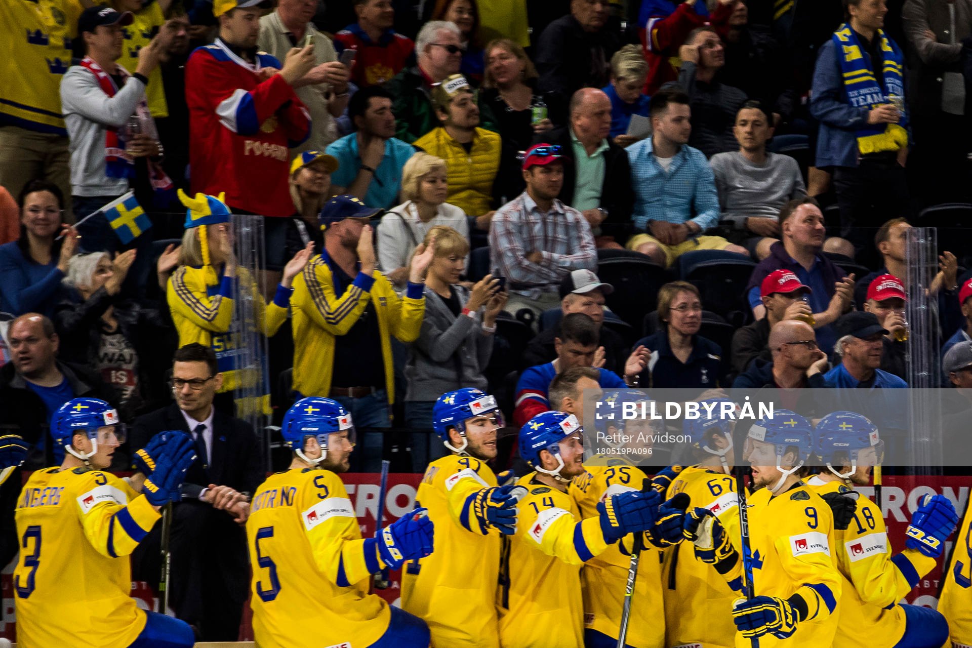 Sveriges Adrian Kempe jublar