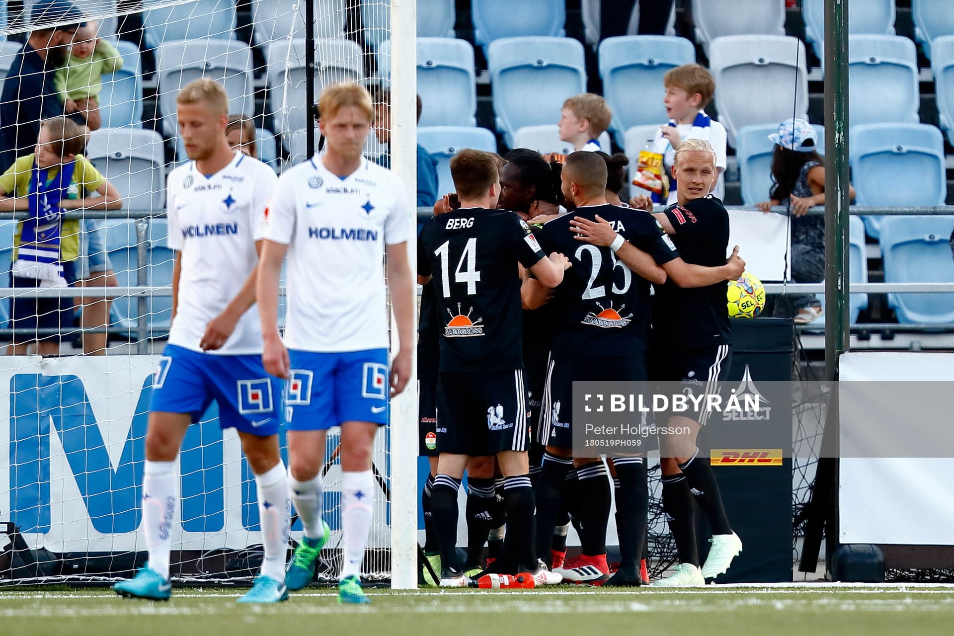 Dalkurds spelare jublar och Norrköpings deppar