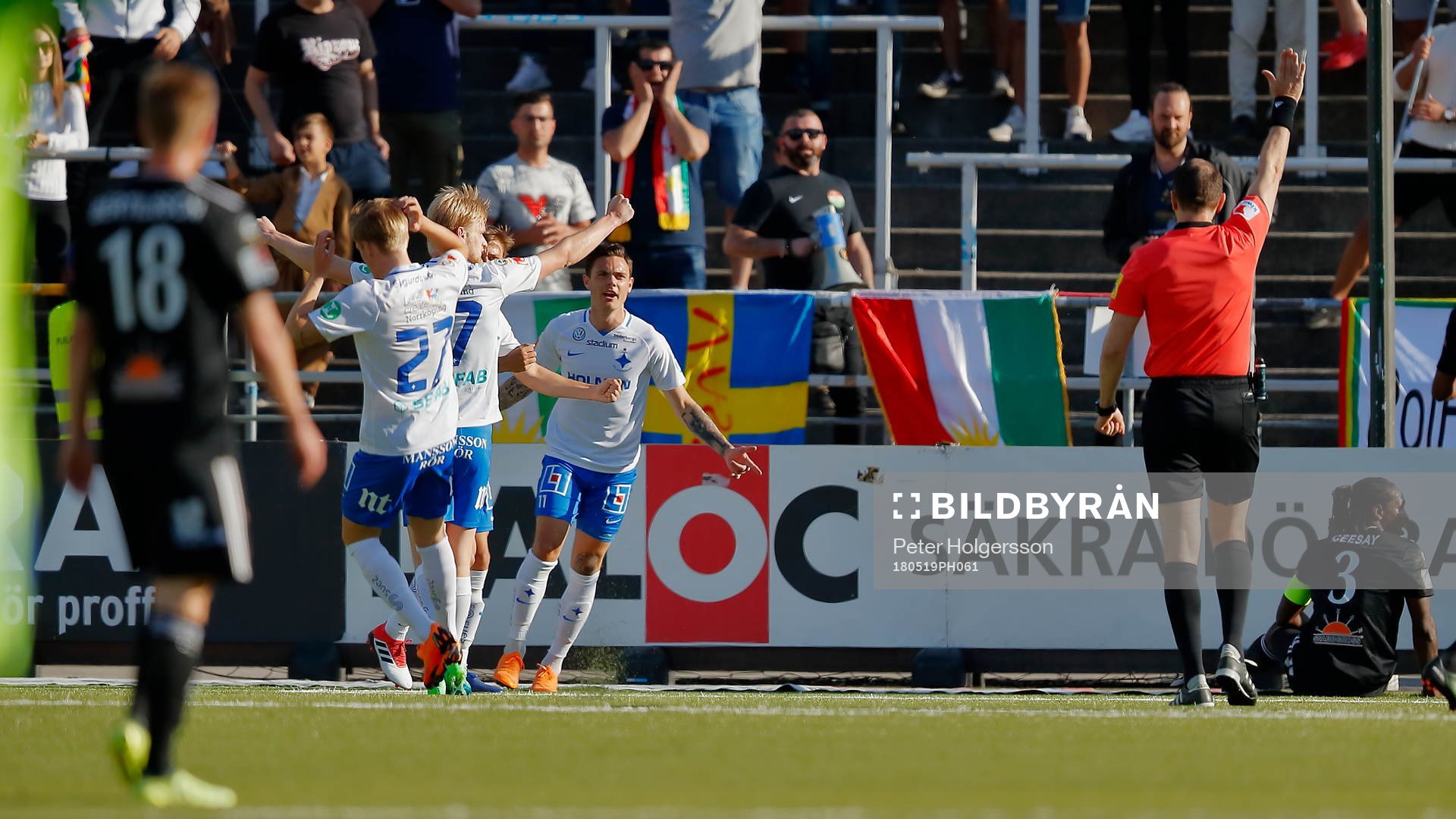 Norrköpings David Moberg Karlsson reagerar när domare