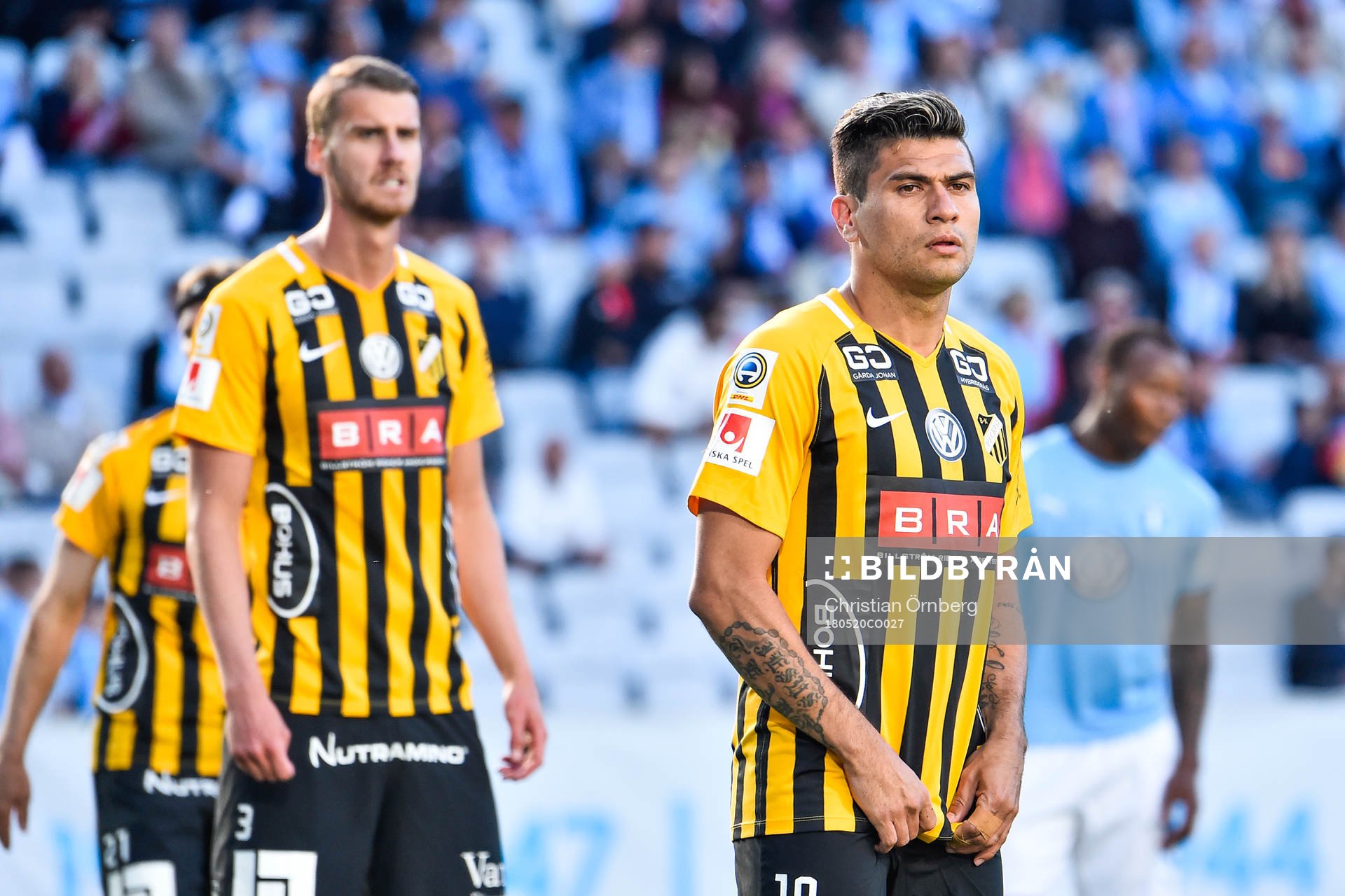 Häckens Johan Hammar och Paulinho deppar efetr att Malmö