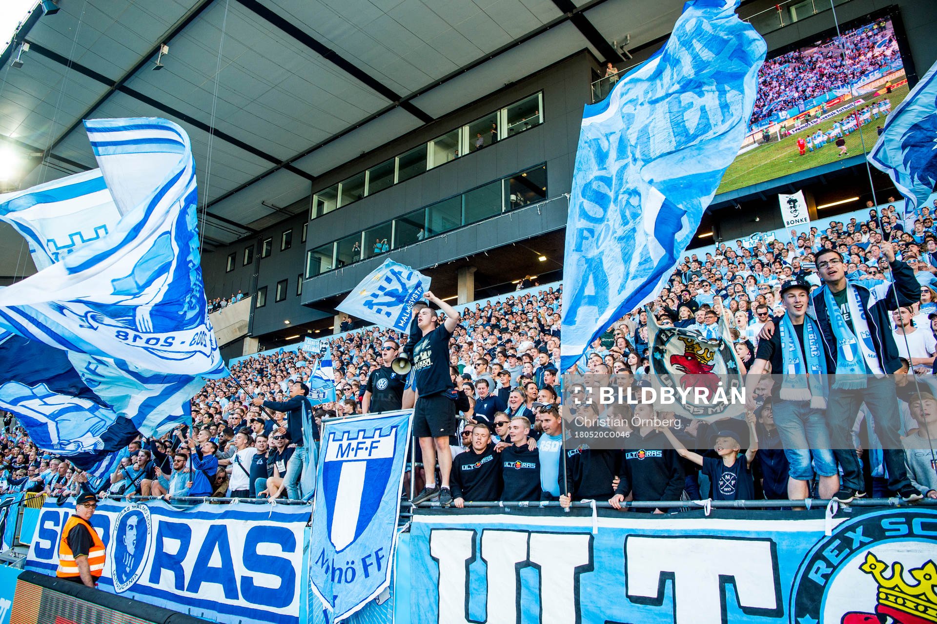 Malmö FFs supportrar jublar
