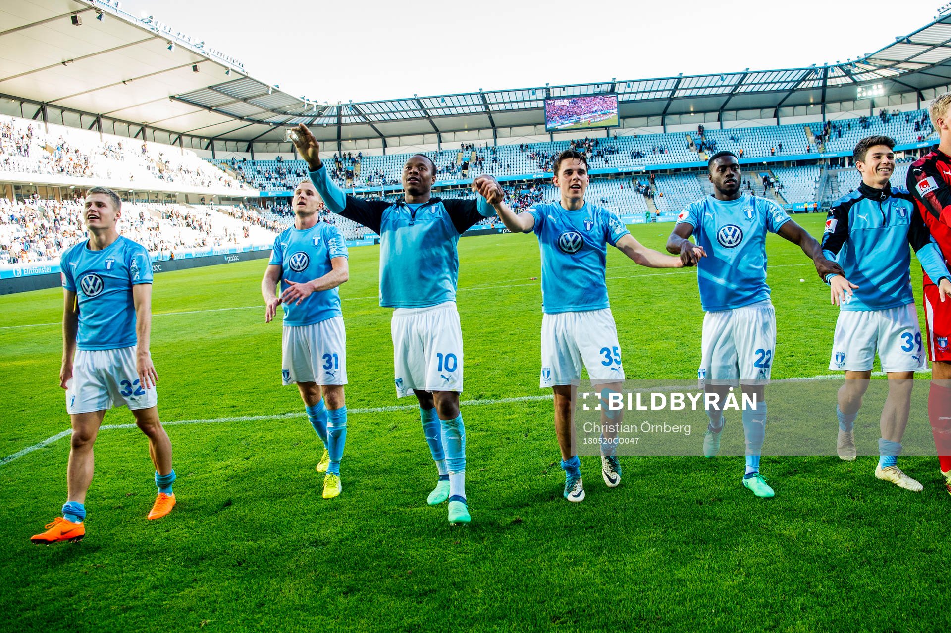 Malmö FFs spelare jublar