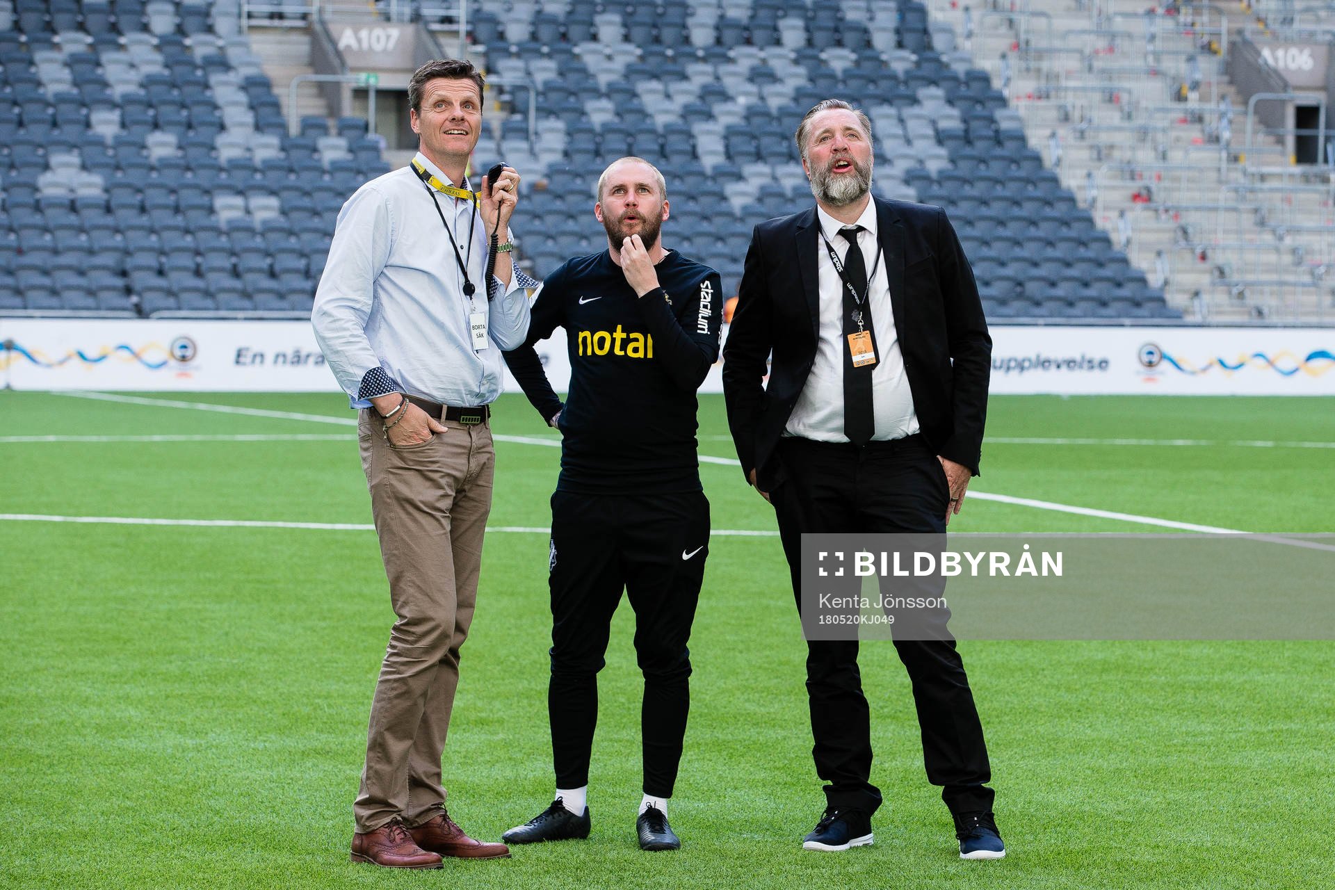 AIK:s sportchef Björn Wesström (h) efter fotbollsmatchen i Allsvenskan mellan Hammarby och AIK den 20 Maj 2018 i Stockholm. 