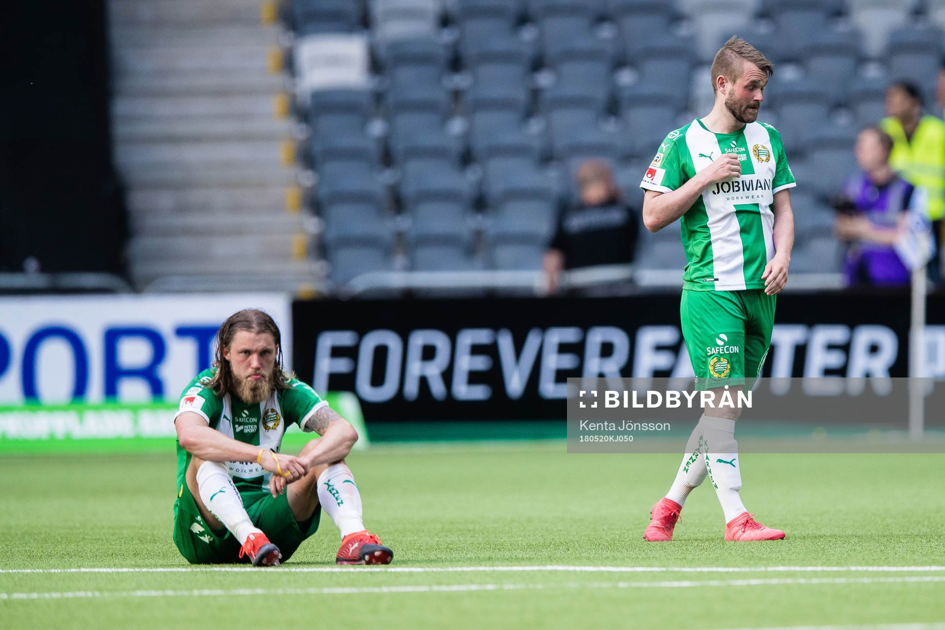 Hammarbys Björn Paulsen och Mads Fenger Nielsen deppar