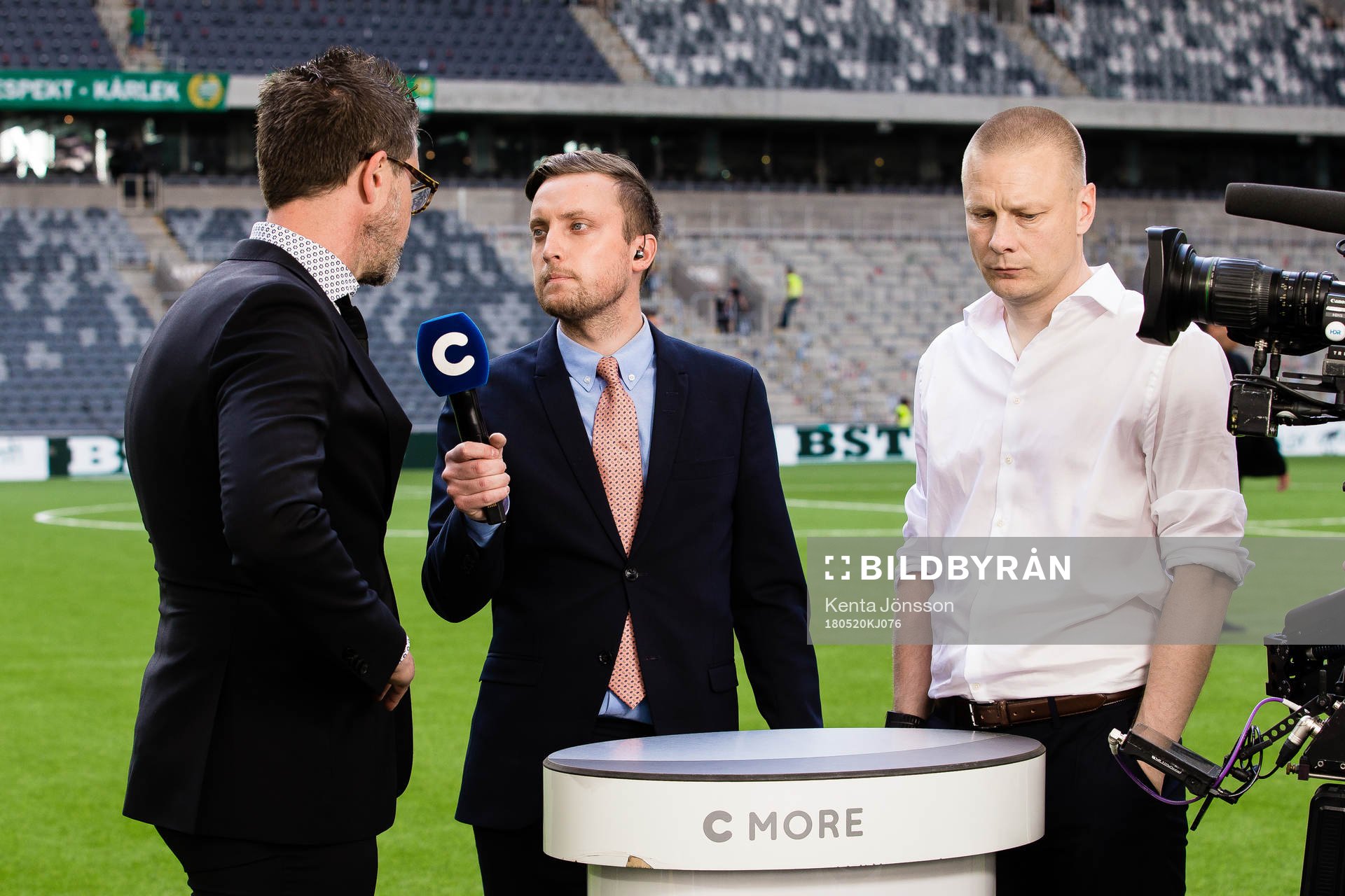 Hammarbys tränare Stefan Billborn deppar i Cmores