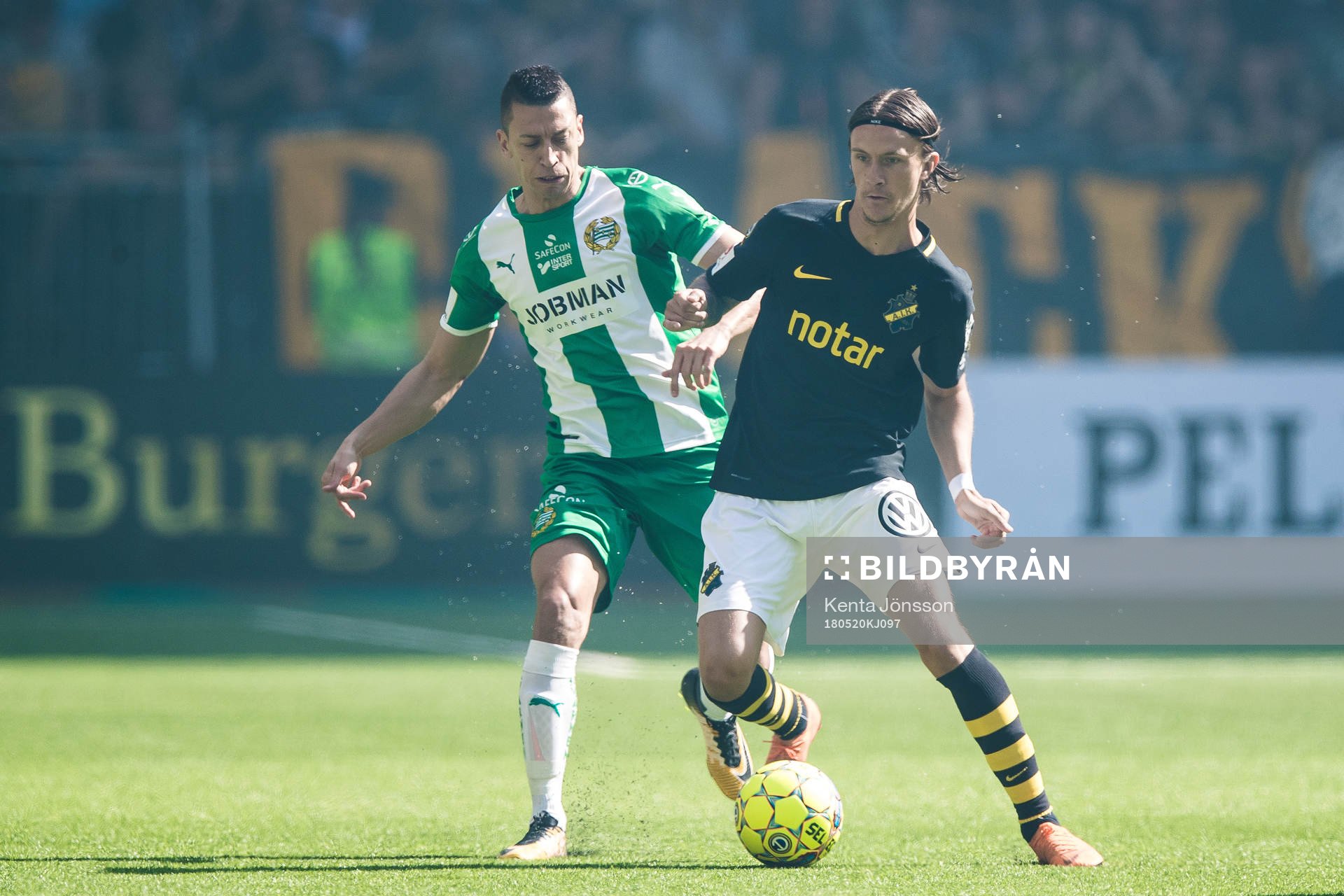 s Kristoffer Olsson och Hammarbys Nicola Djurdjic