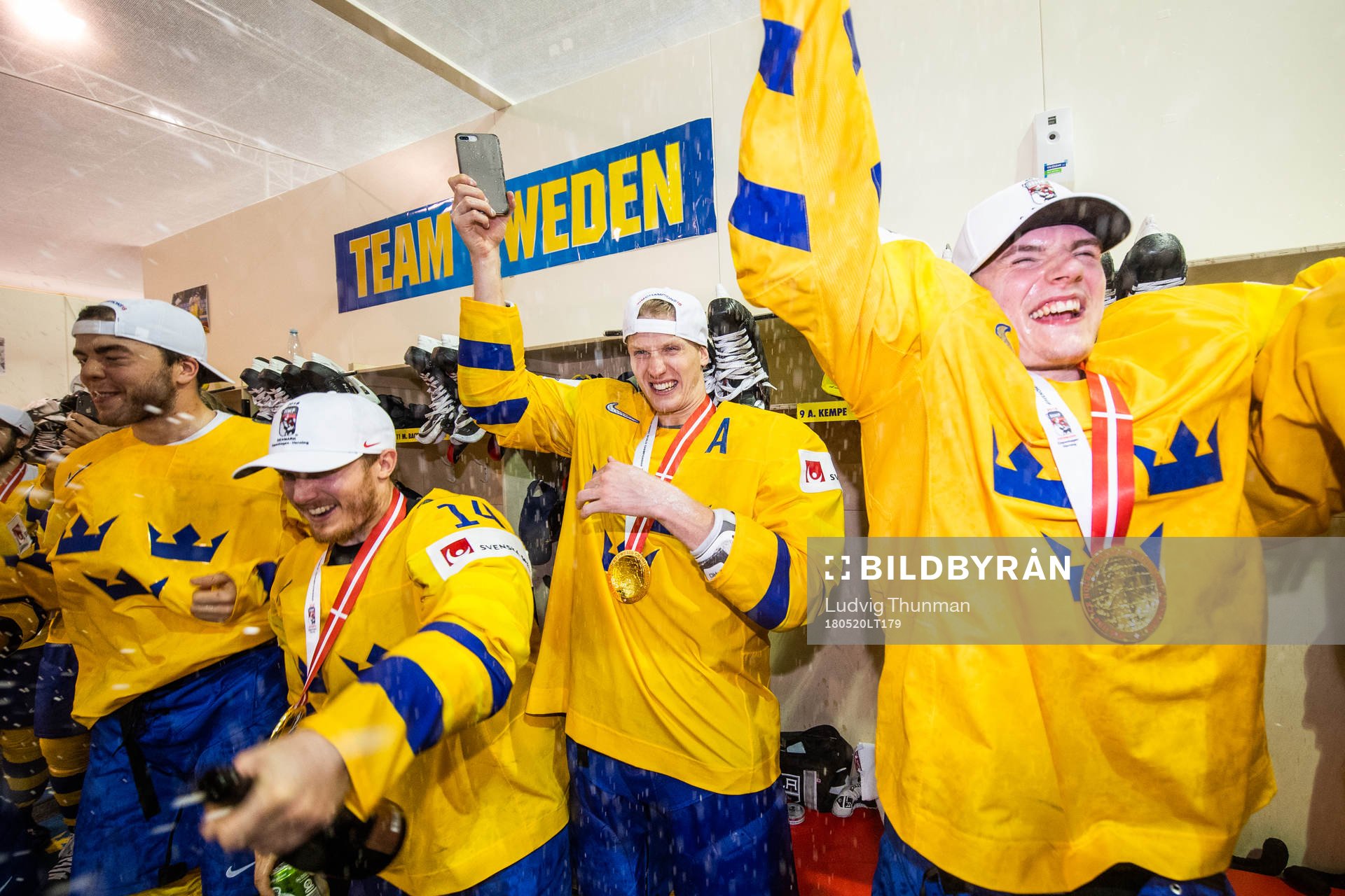 Sveriges Gustav Nyquist och Lias Andersson  jublar i