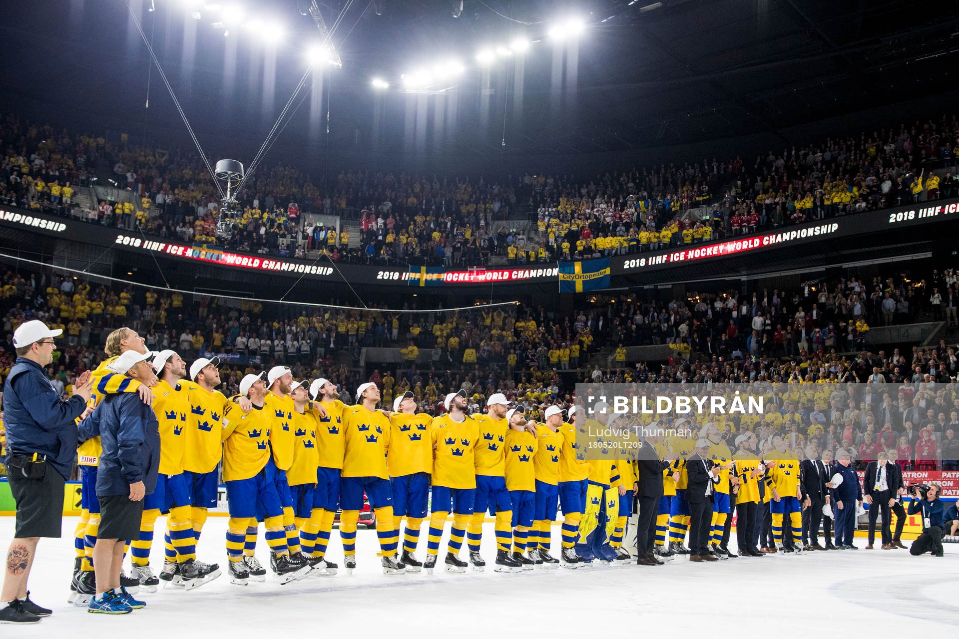 Sveriges spelare ställer upp