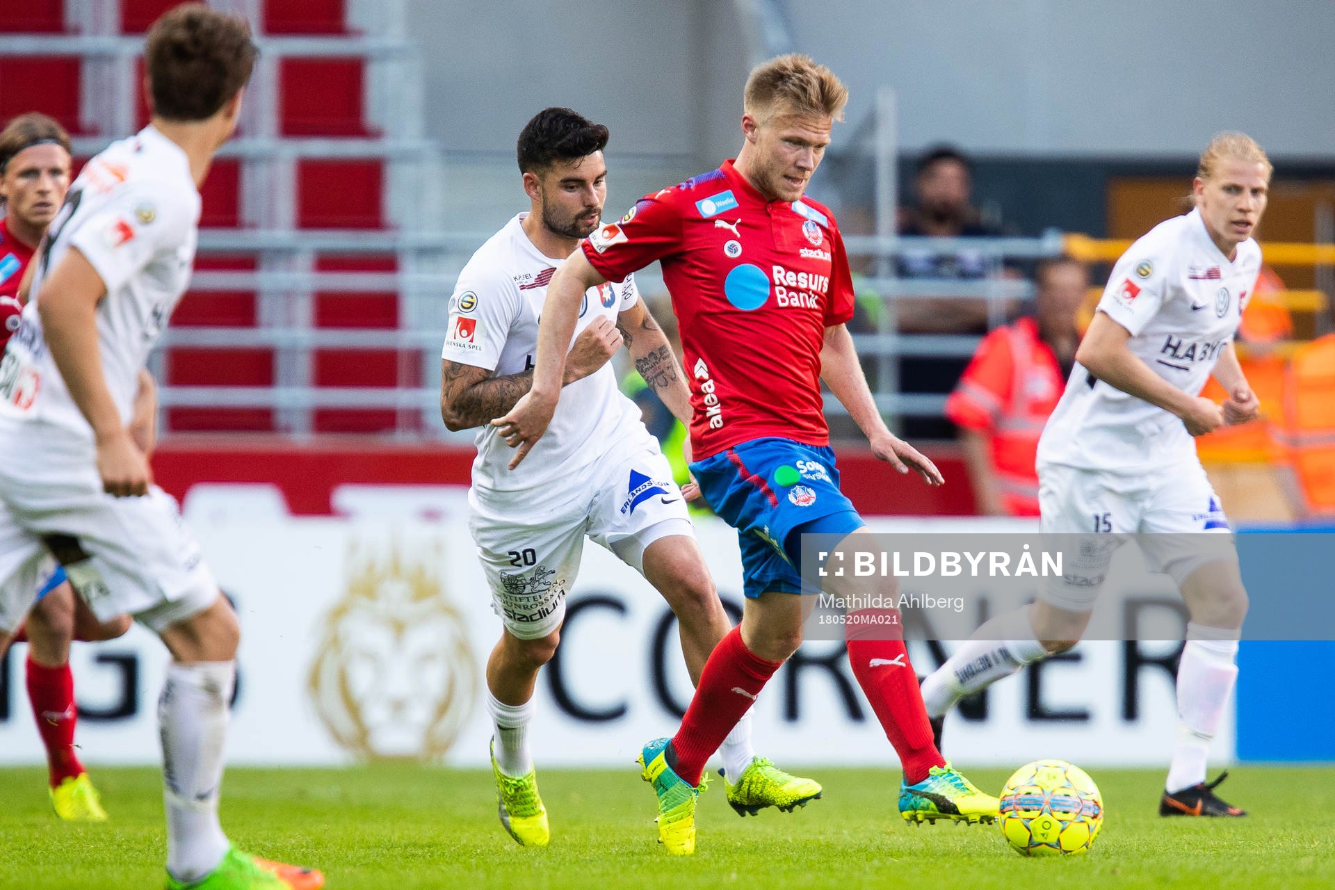 Örgrytes Diego Montiel och Helsingborgs Andreas Landgren