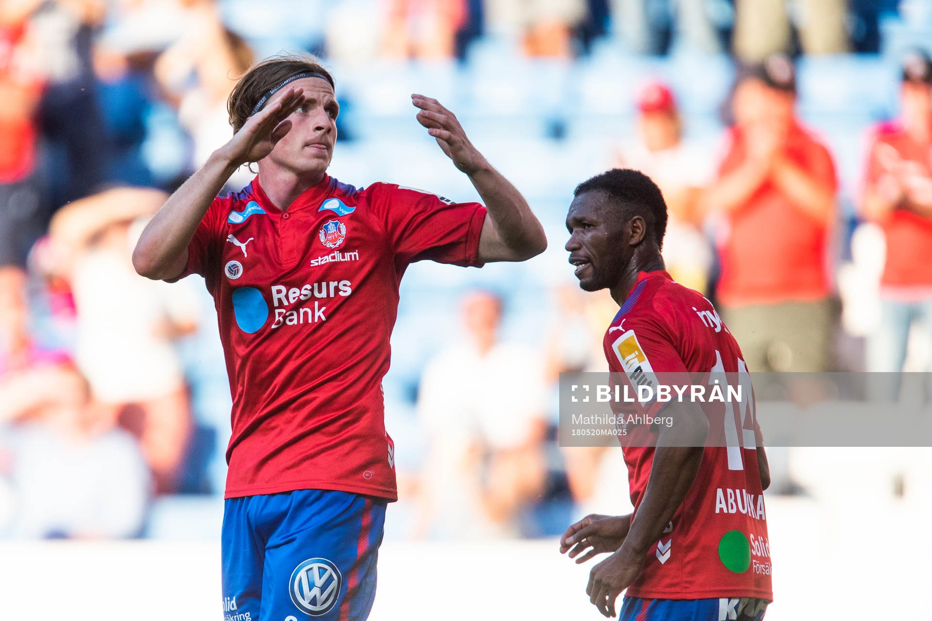 Helsingborgs Carl Johansson jublar efter att han gjort 1-0-målet under fotbollsmatchen i Superettan mellan Helsingborg och Örgryte den 20 maj 2018 i Helsingborg.