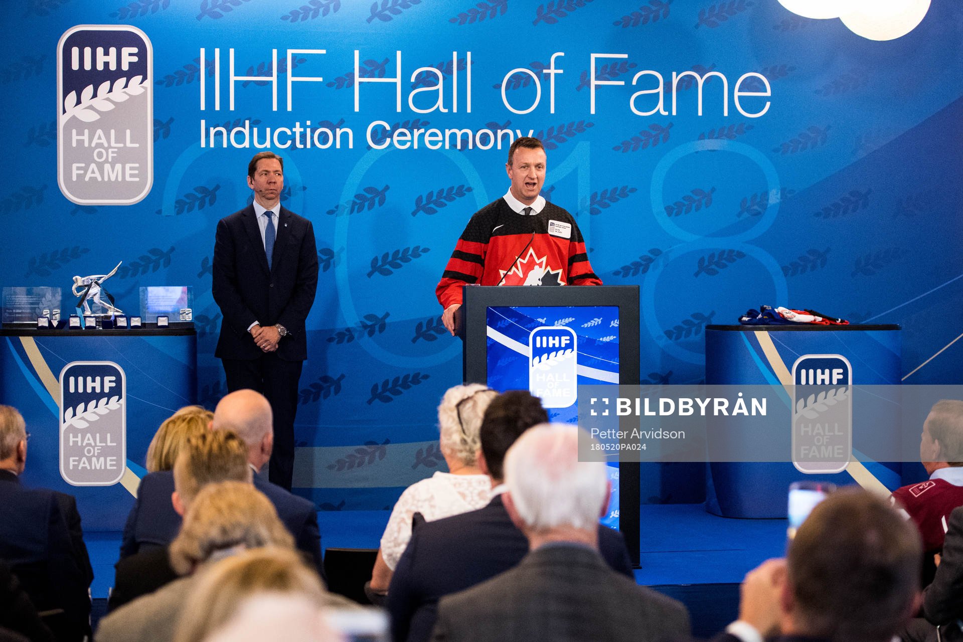 Rob Blake blir invald till IIHF Hall of Fame