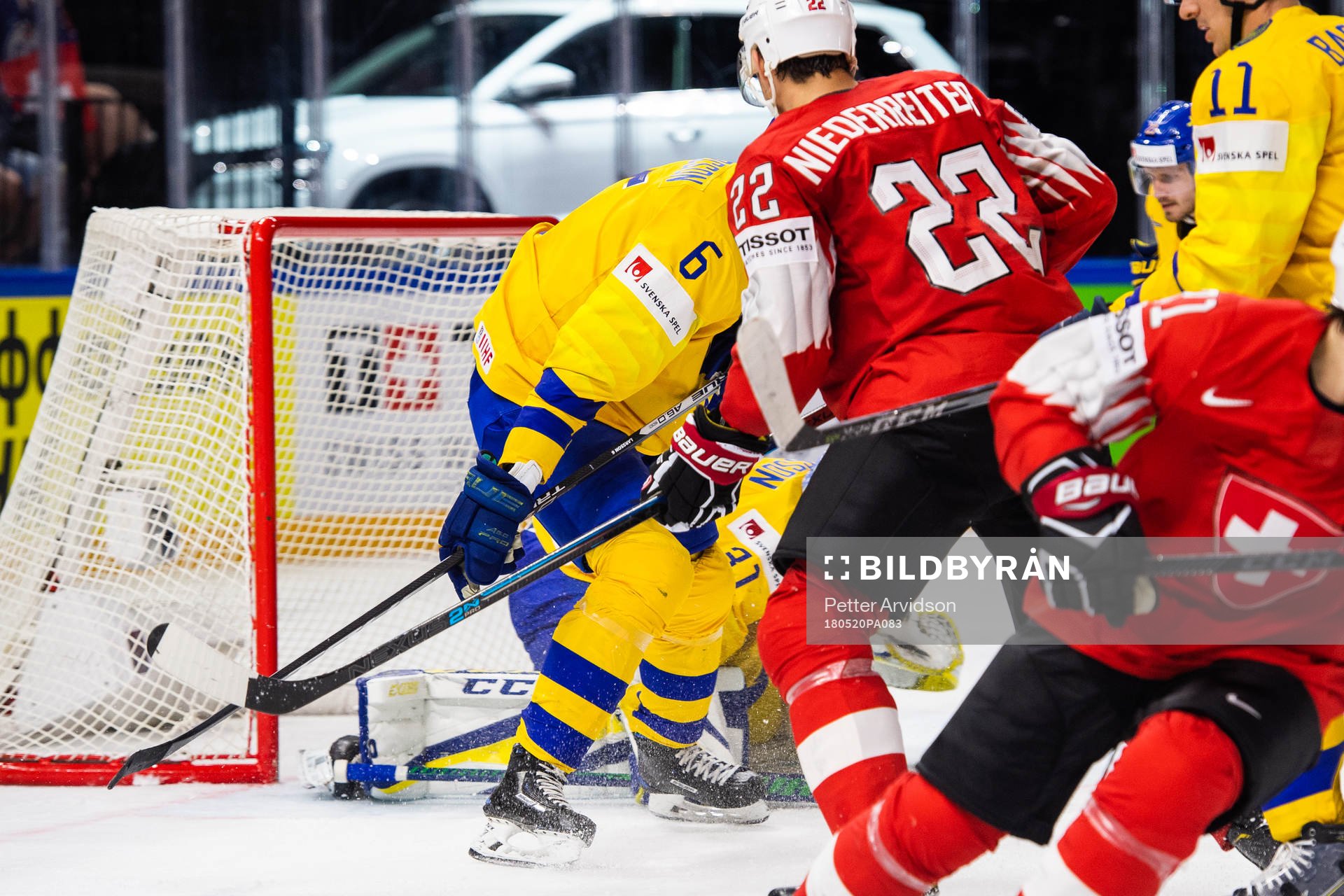 Schweiz Nino Niederreiter gör 0-1-målet