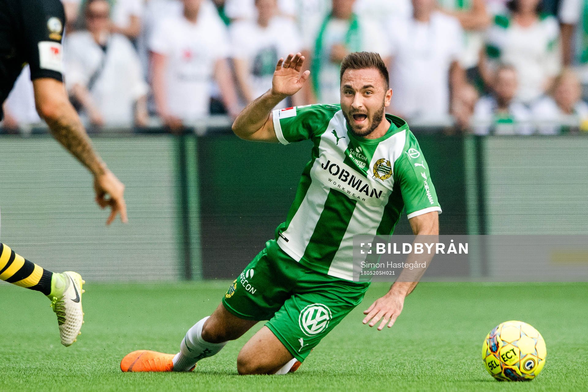 Hammarbys Muamer Tankovic faller