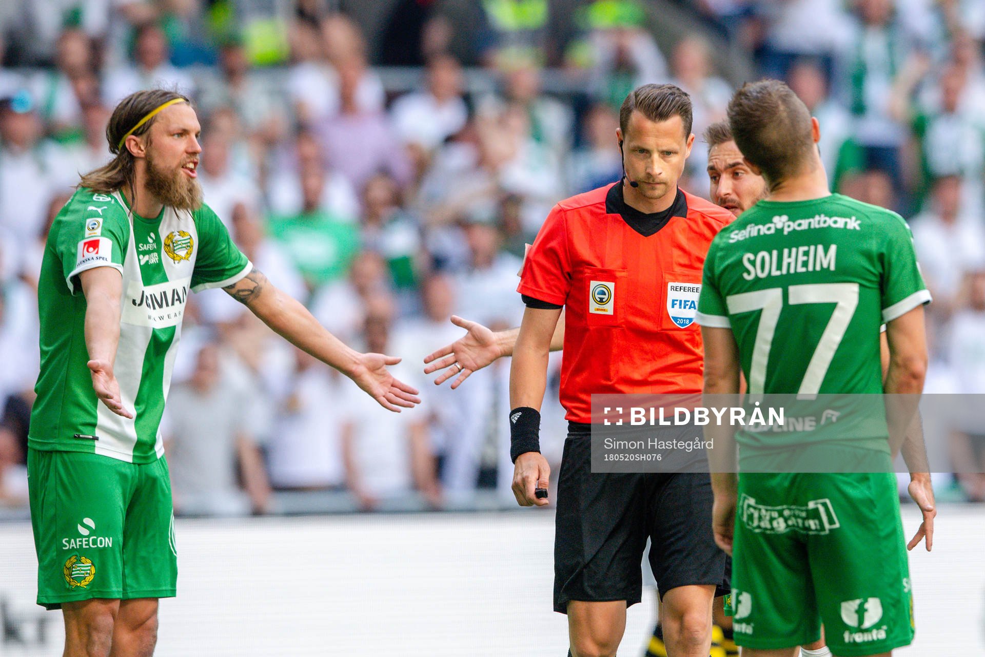 Hammarbys Björn Paulsen och Mats Solheim i samtal med