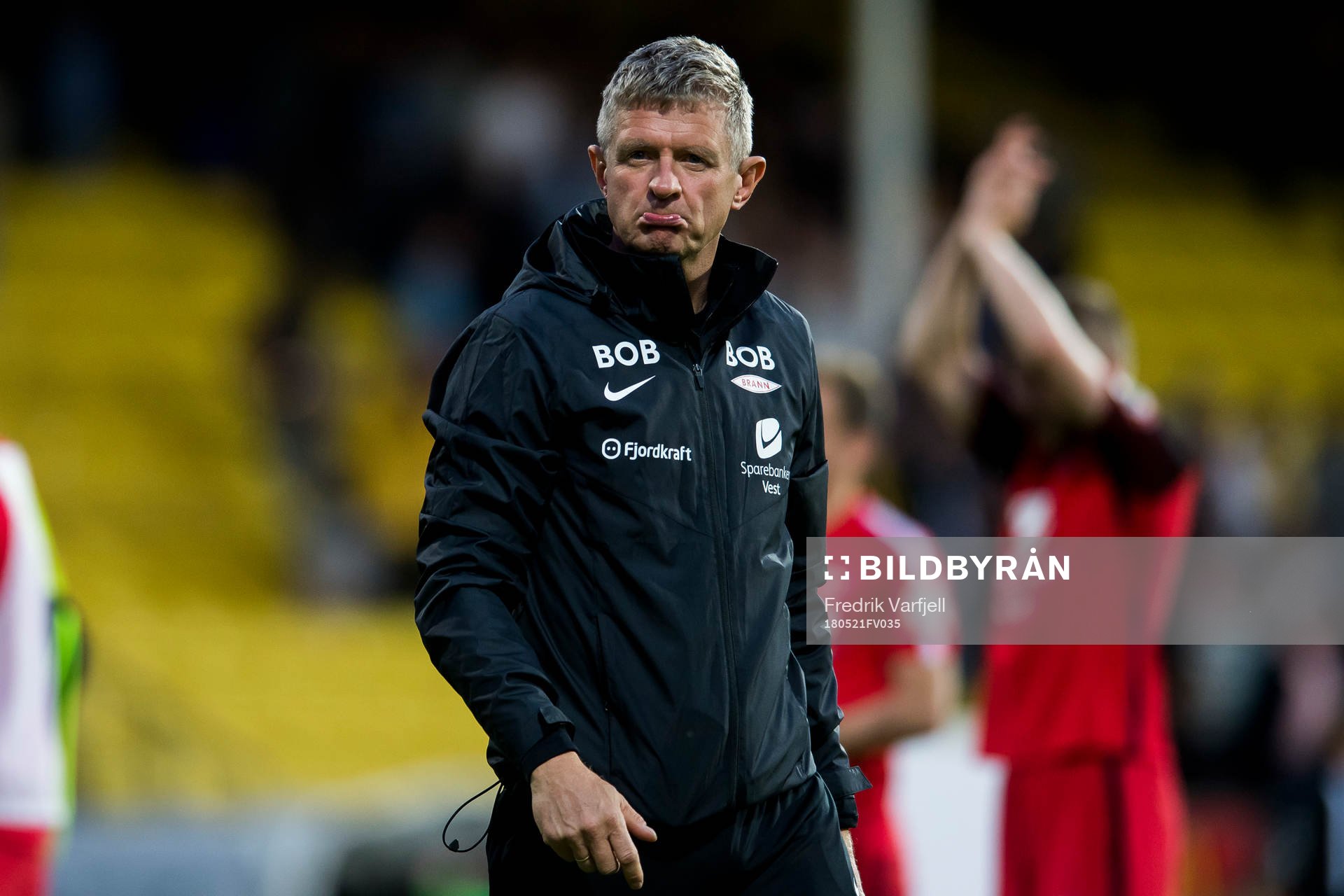 Lars Arne Nilsen, head coach of Brann, looks dejected