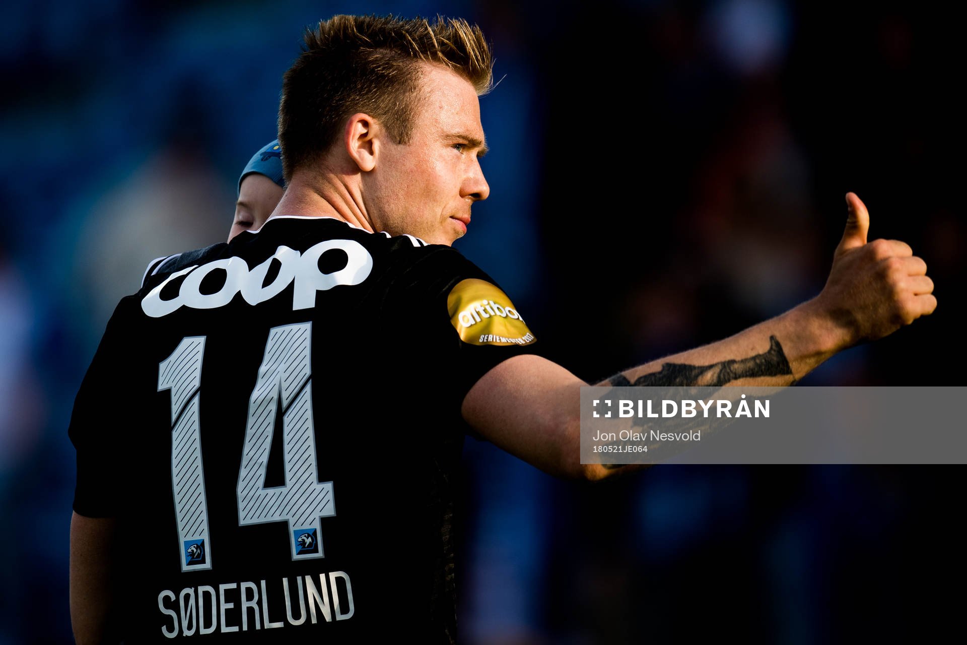 Alexander Søderlund of Rosenborg celebrates with his son