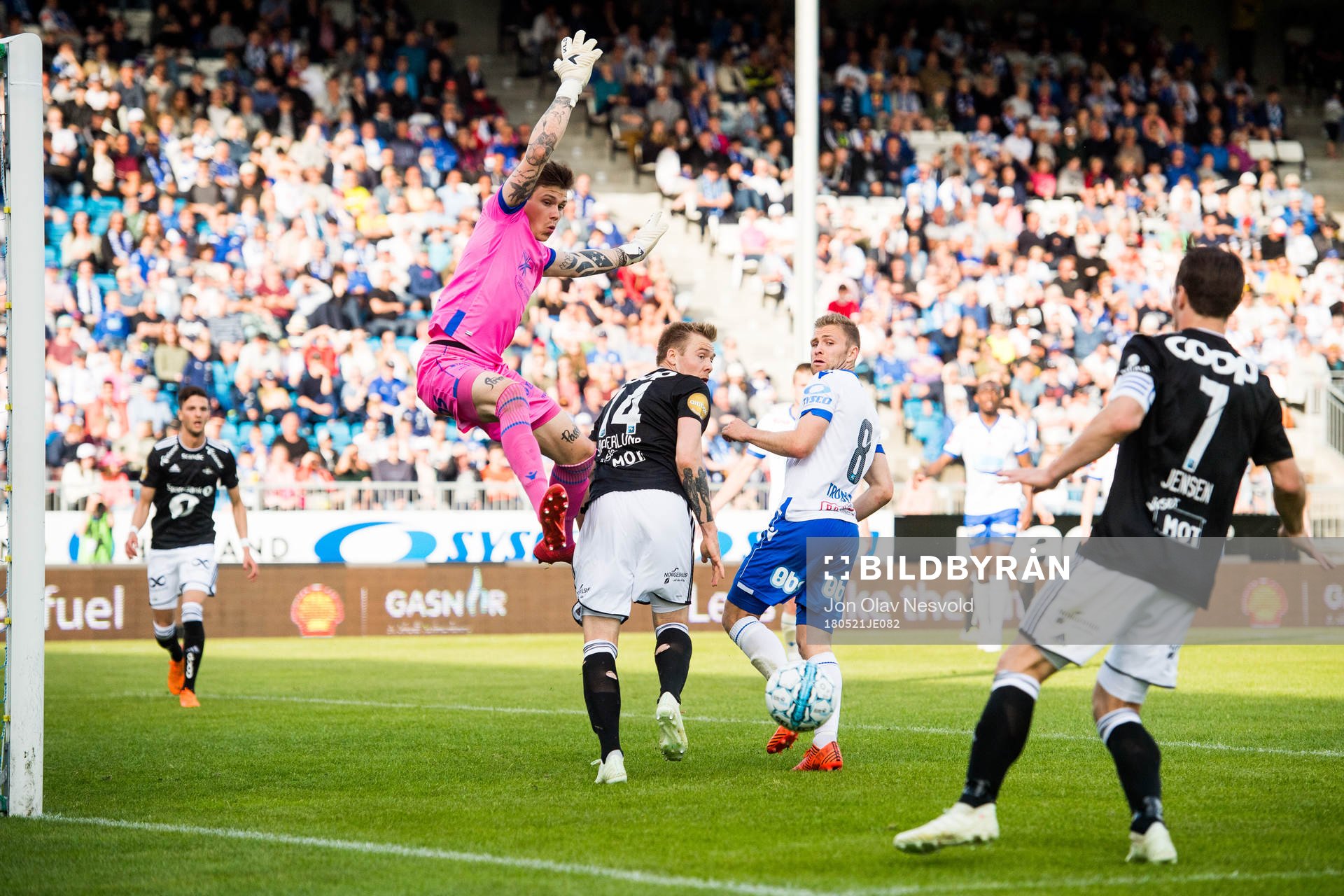 Goalkeeper Per Kristian Bråtveit of Haugesund, Alexander