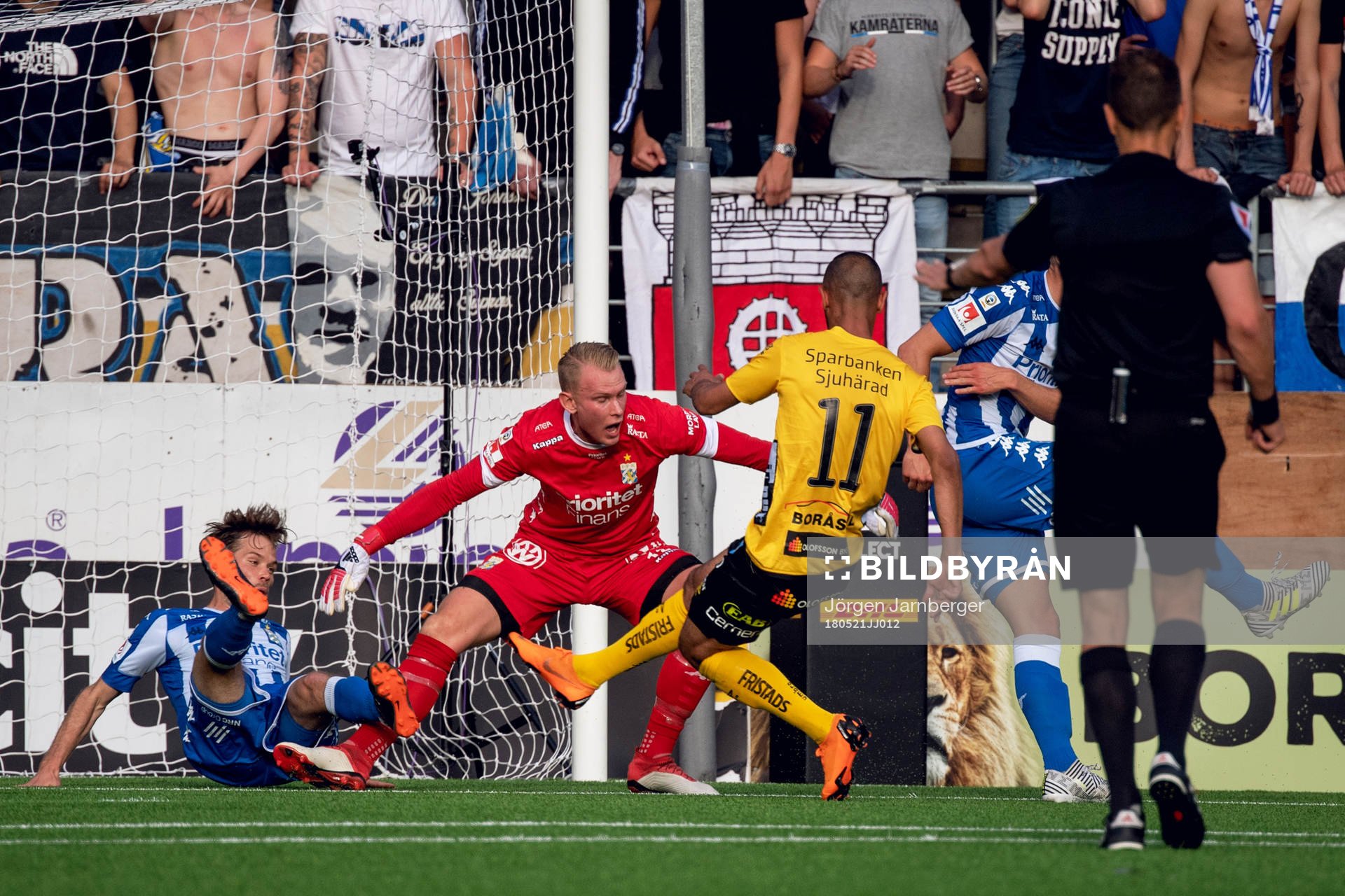 Elfsborgs Issam Jebali med en målchans framför IFK