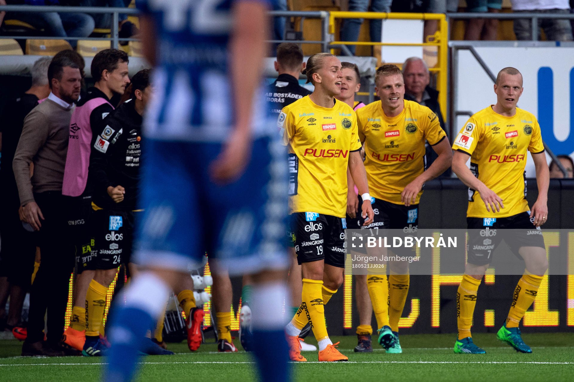 Elfsborgs Per Frick jublar med lagkamrater